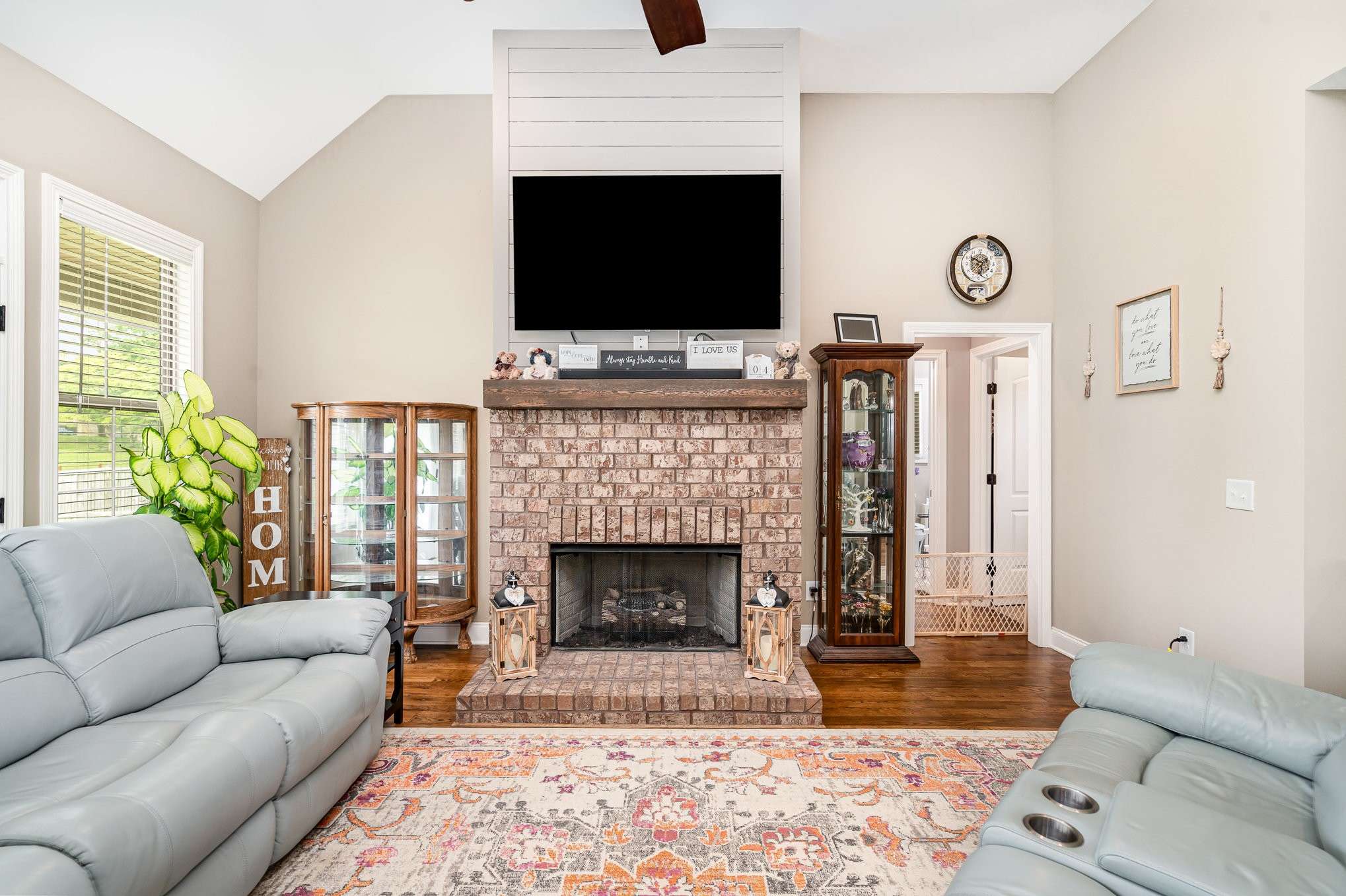 Portland, TN 37148,727A N Russell St