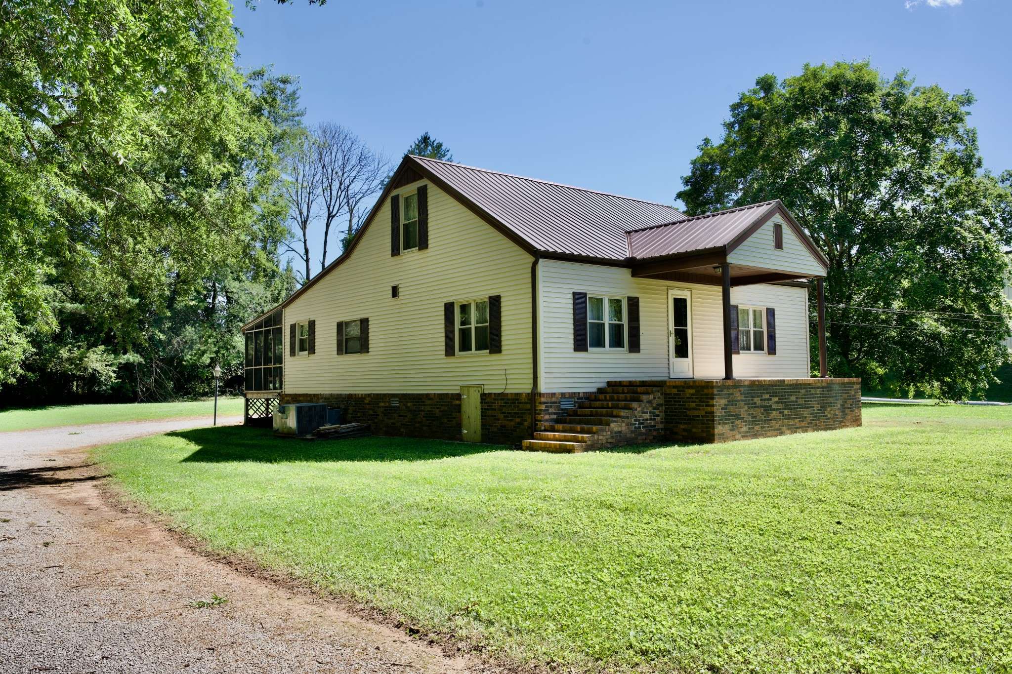 Sparta, TN 38583,320 Marsh Dr