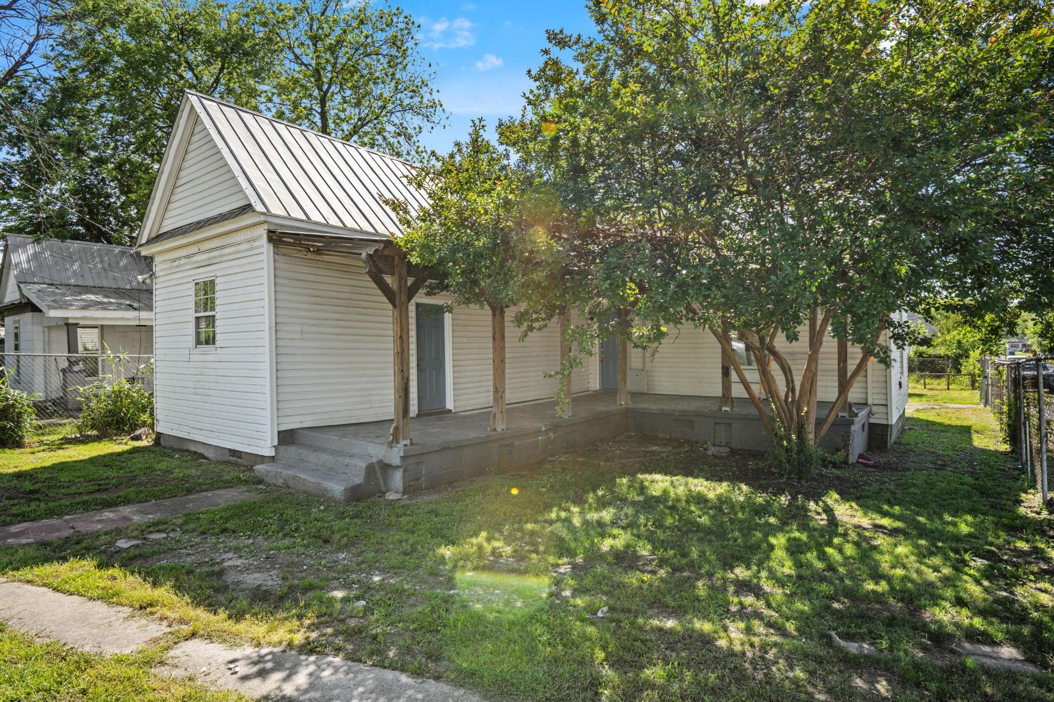Chattanooga, TN 37404,1601 S Willow Street
