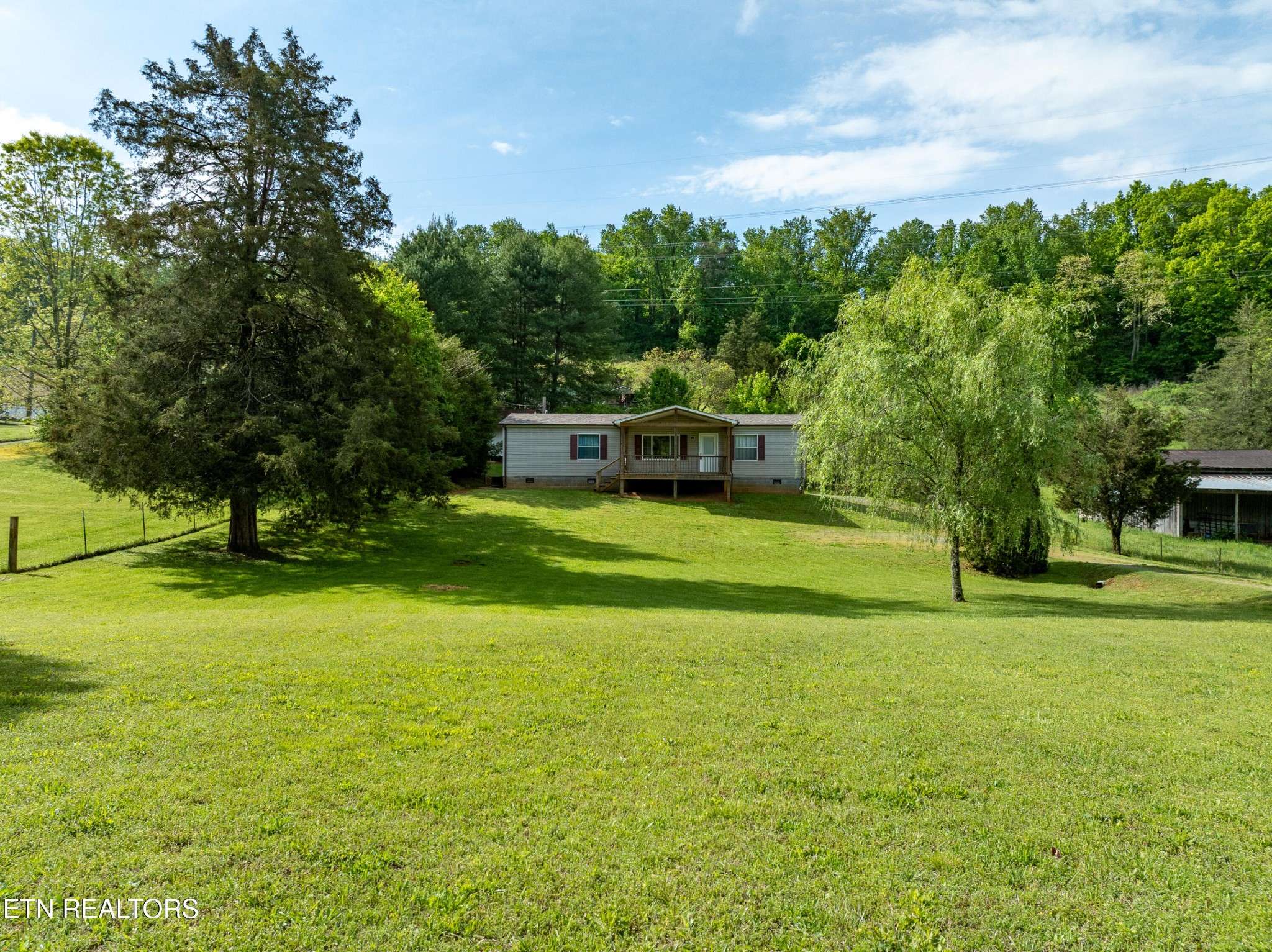 Friendsville, TN 37737,4511 Vinegar Valley Rd