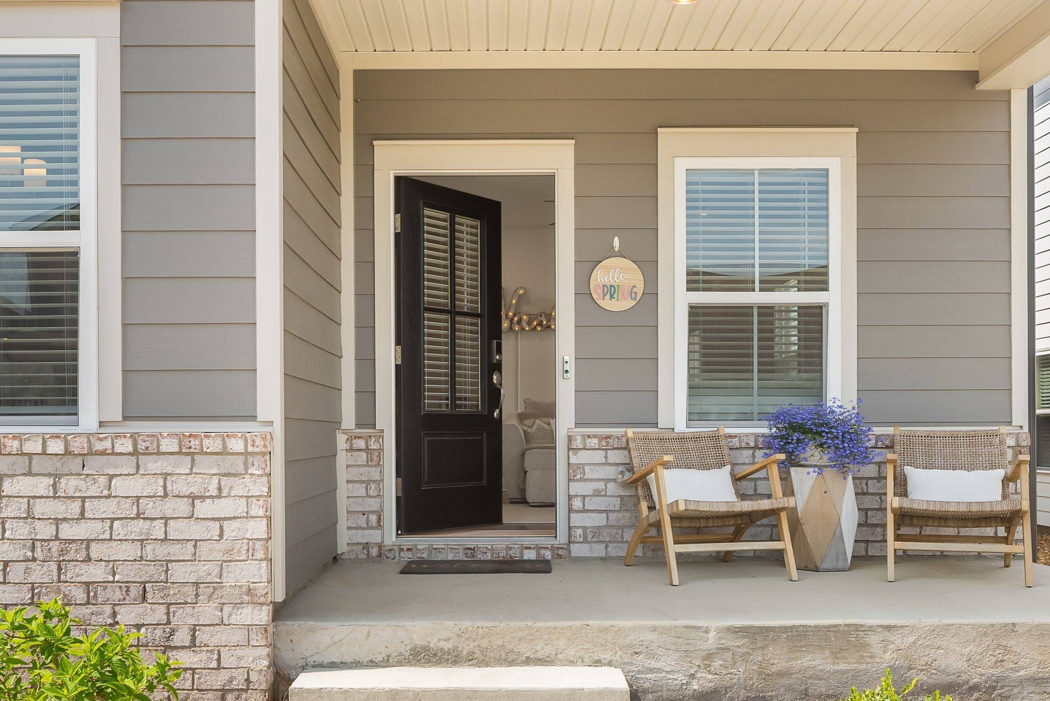 Hermitage, TN 37076,1335 Carriage Park Dr