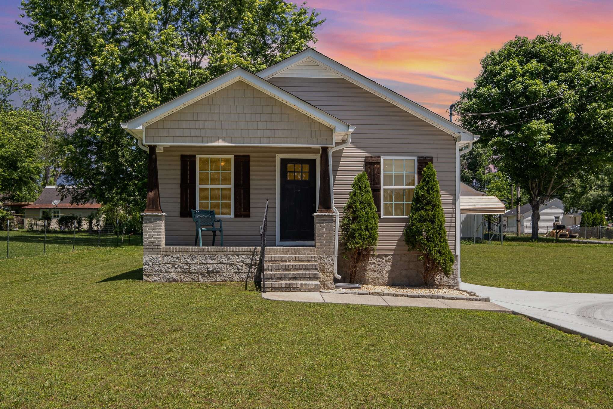 Manchester, TN 37355,614 Maple St