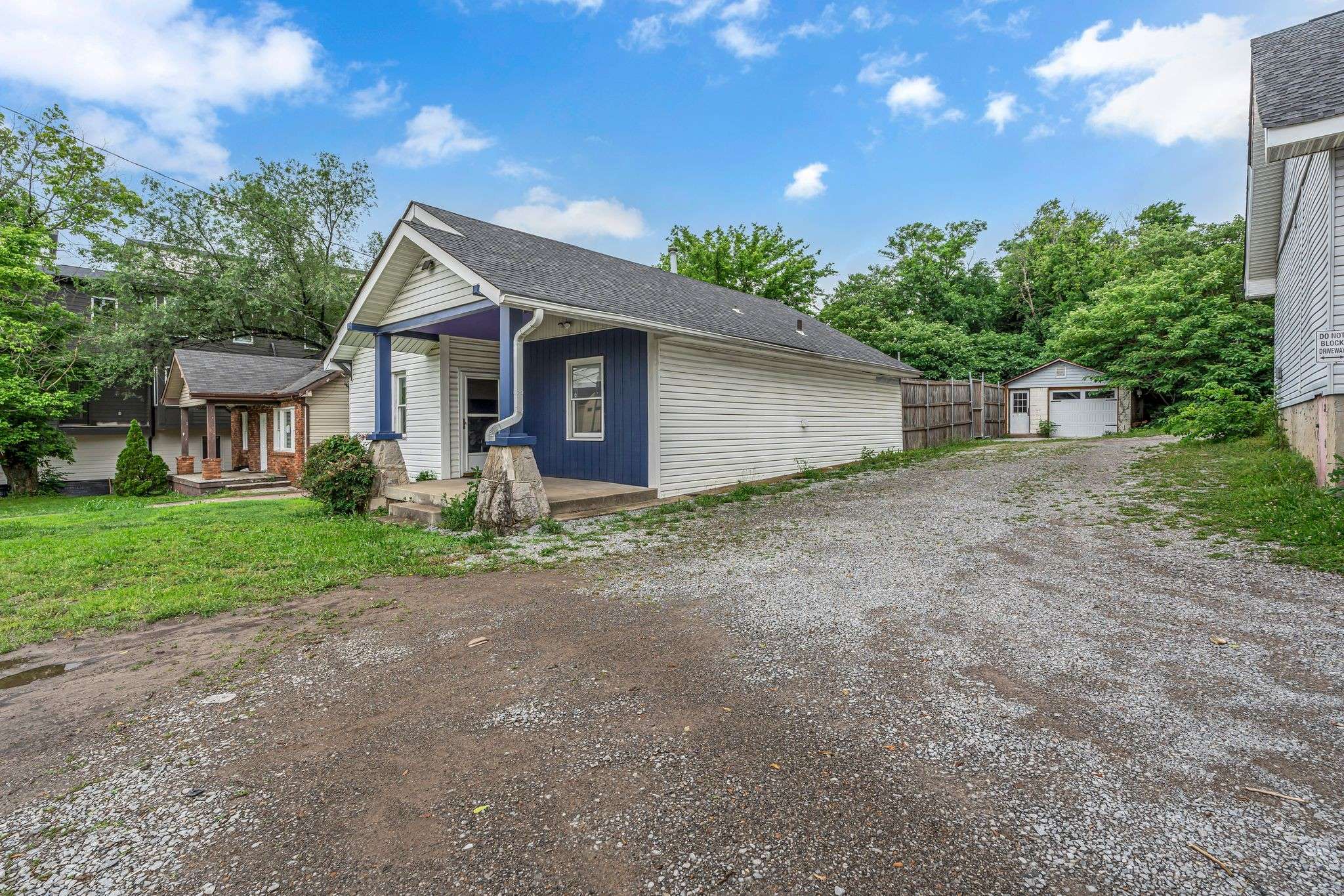 Nashville, TN 37216,1049 E Trinity Ln