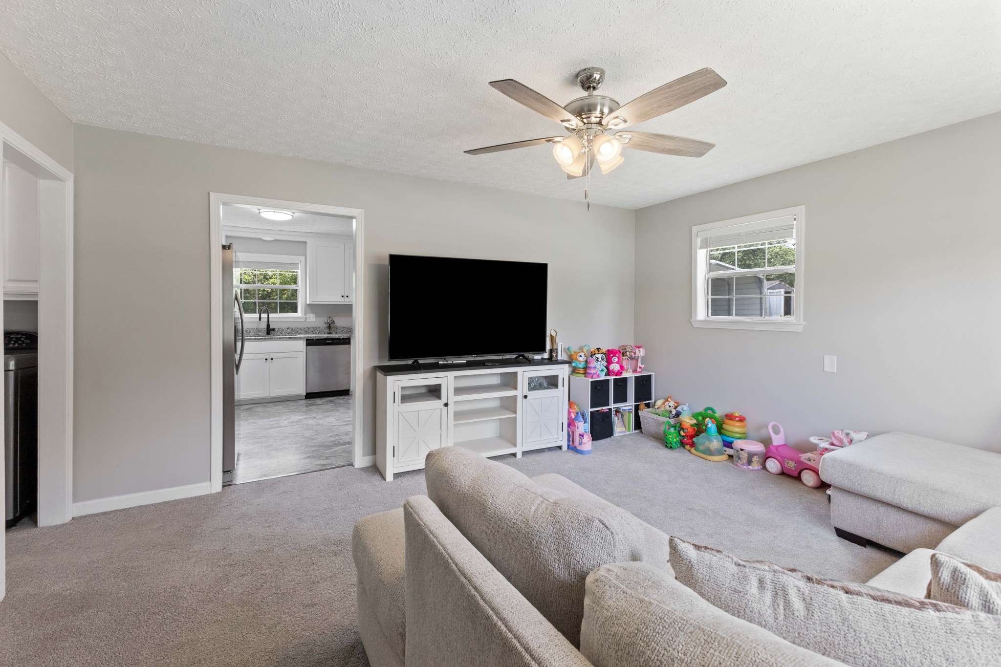 Burns, TN 37029,1040 Rebecca Dr