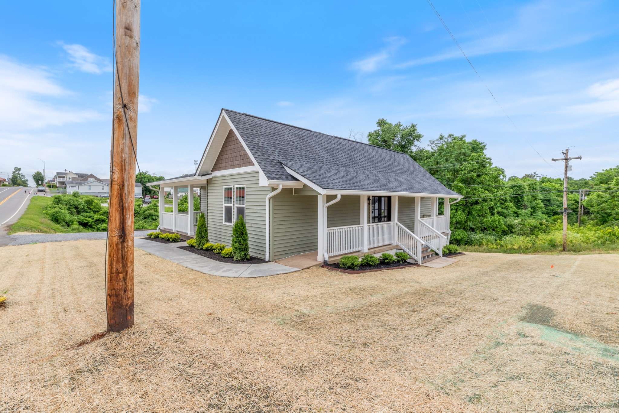 Dickson, TN 37055,312 N Main St