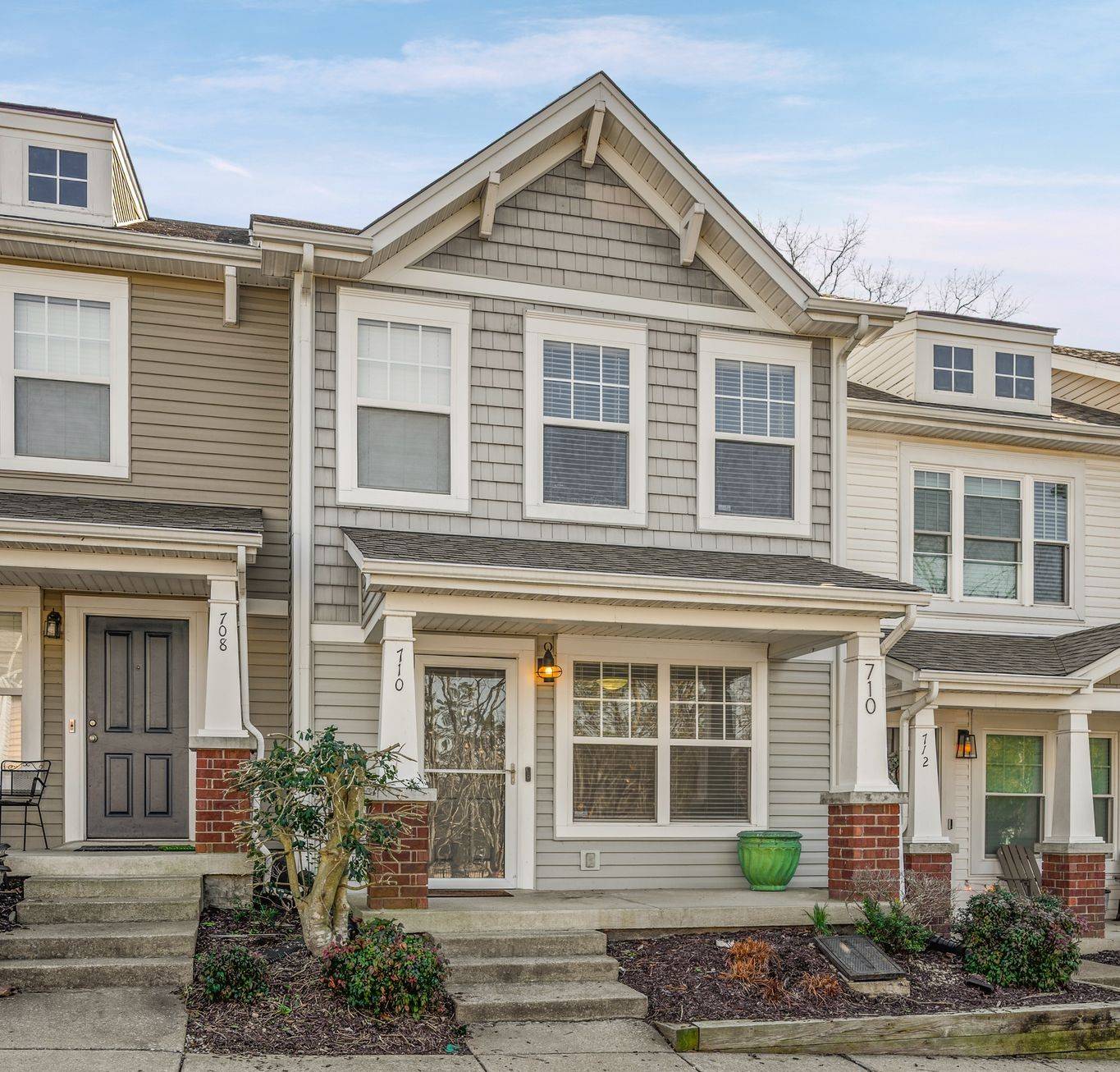 Nashville, TN 37217,710 Flintlock Ct