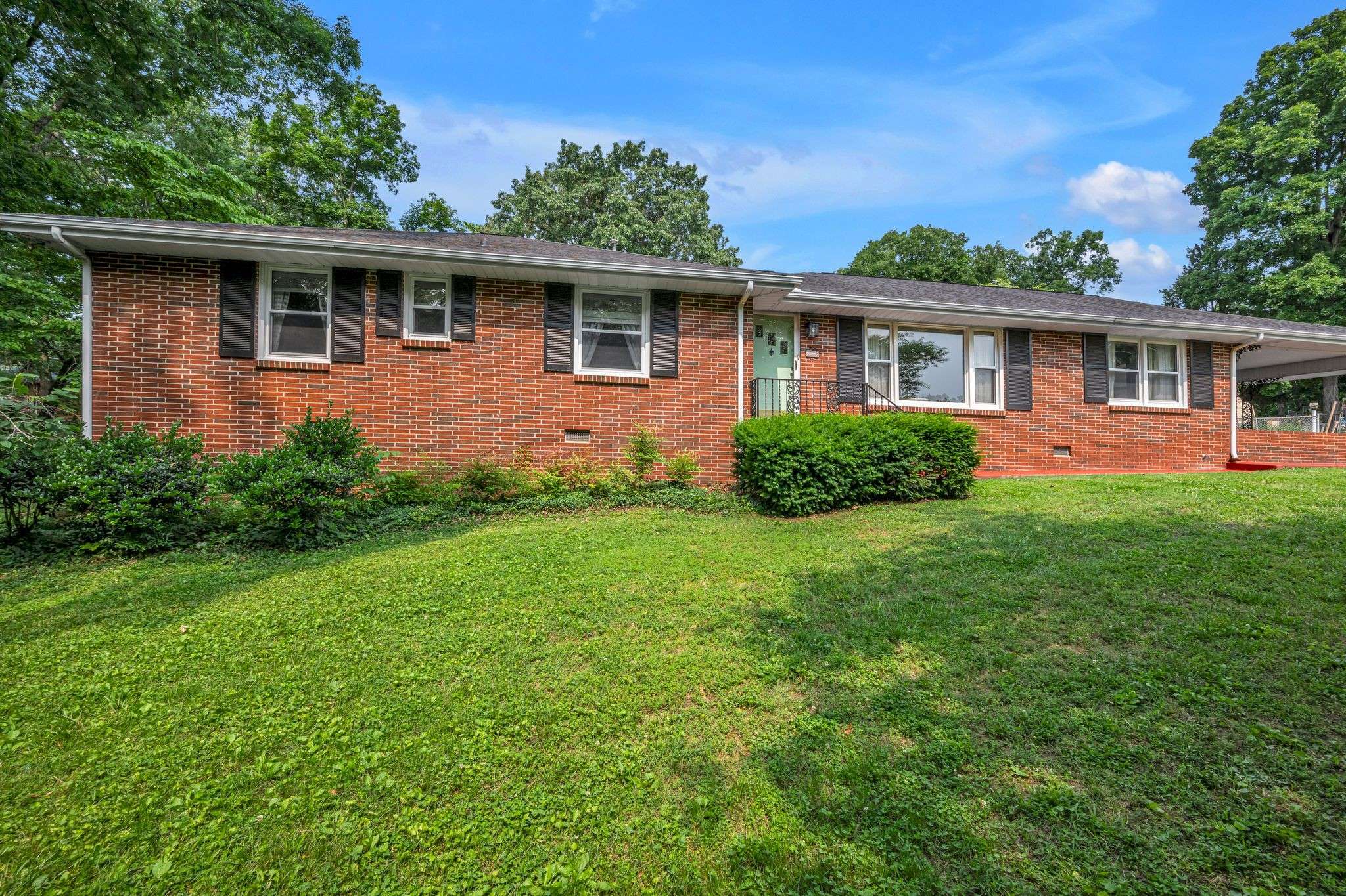 Dickson, TN 37055,311 Broadview Dr