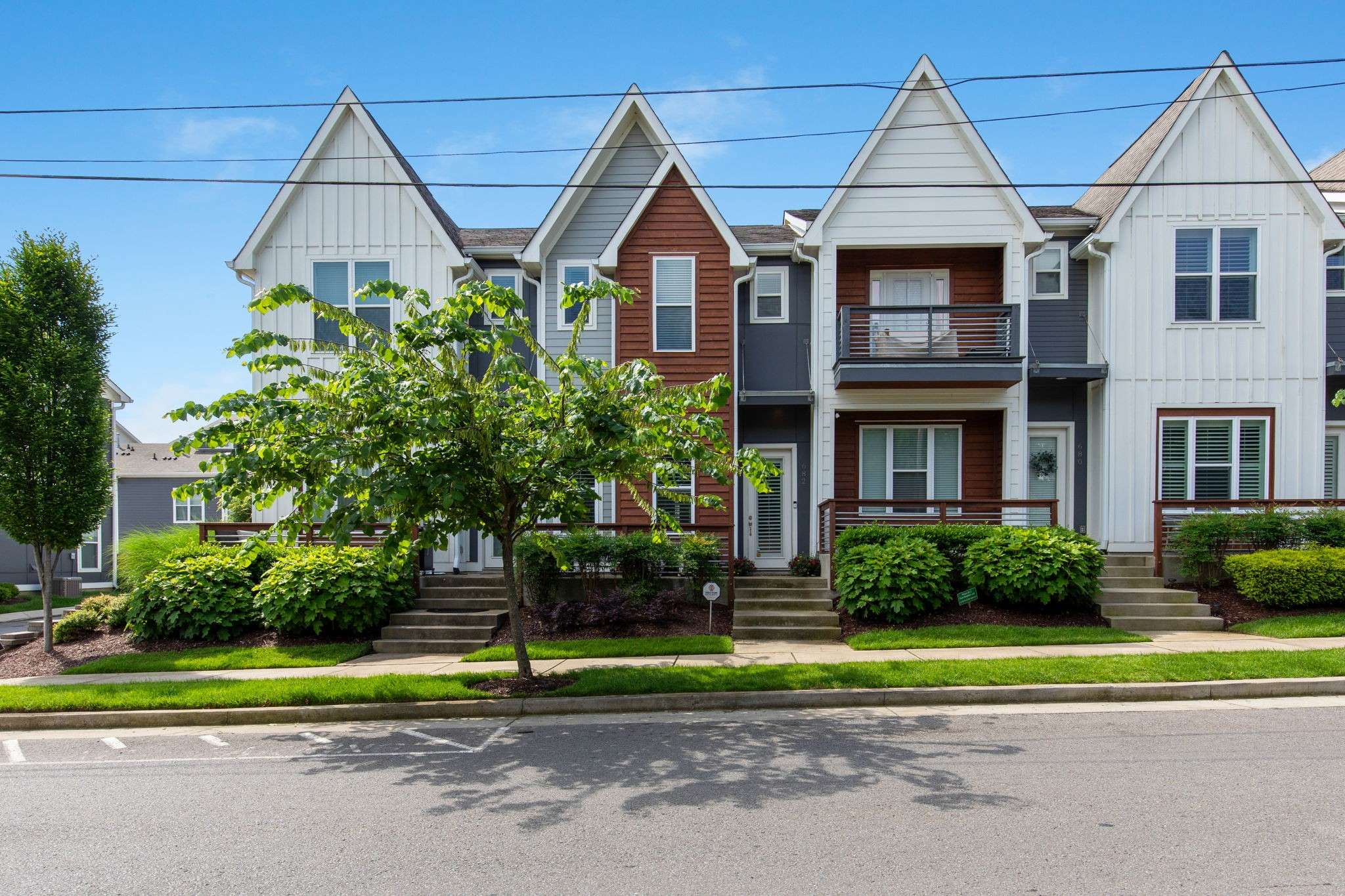 Nashville, TN 37209,682 James Ave