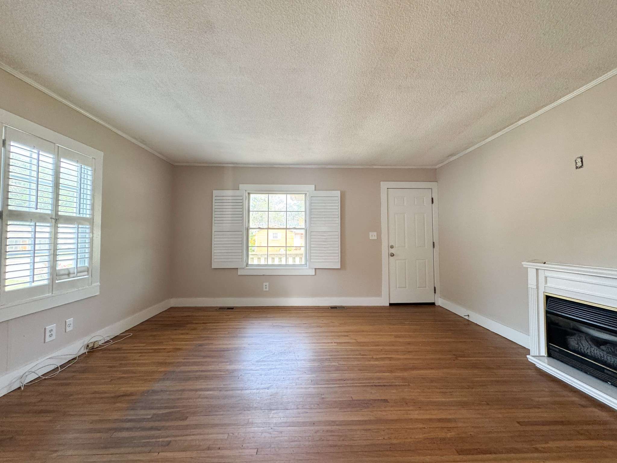 Woodbury, TN 37190,211 Mason St
