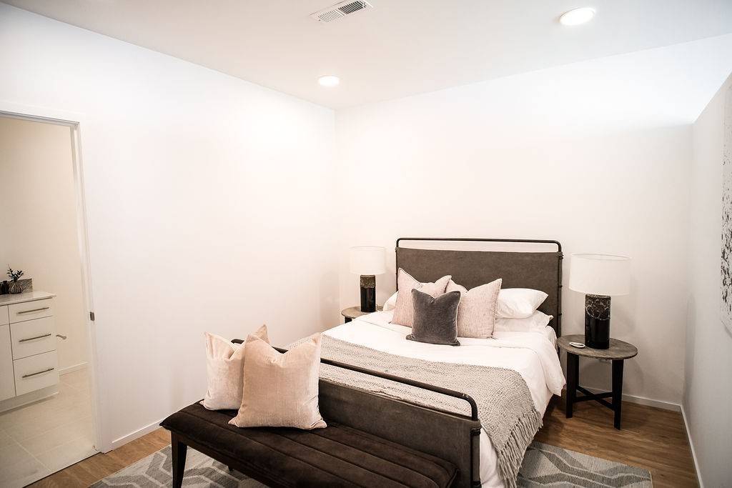 Nashville, TN 37203,806 Olympic Street #305