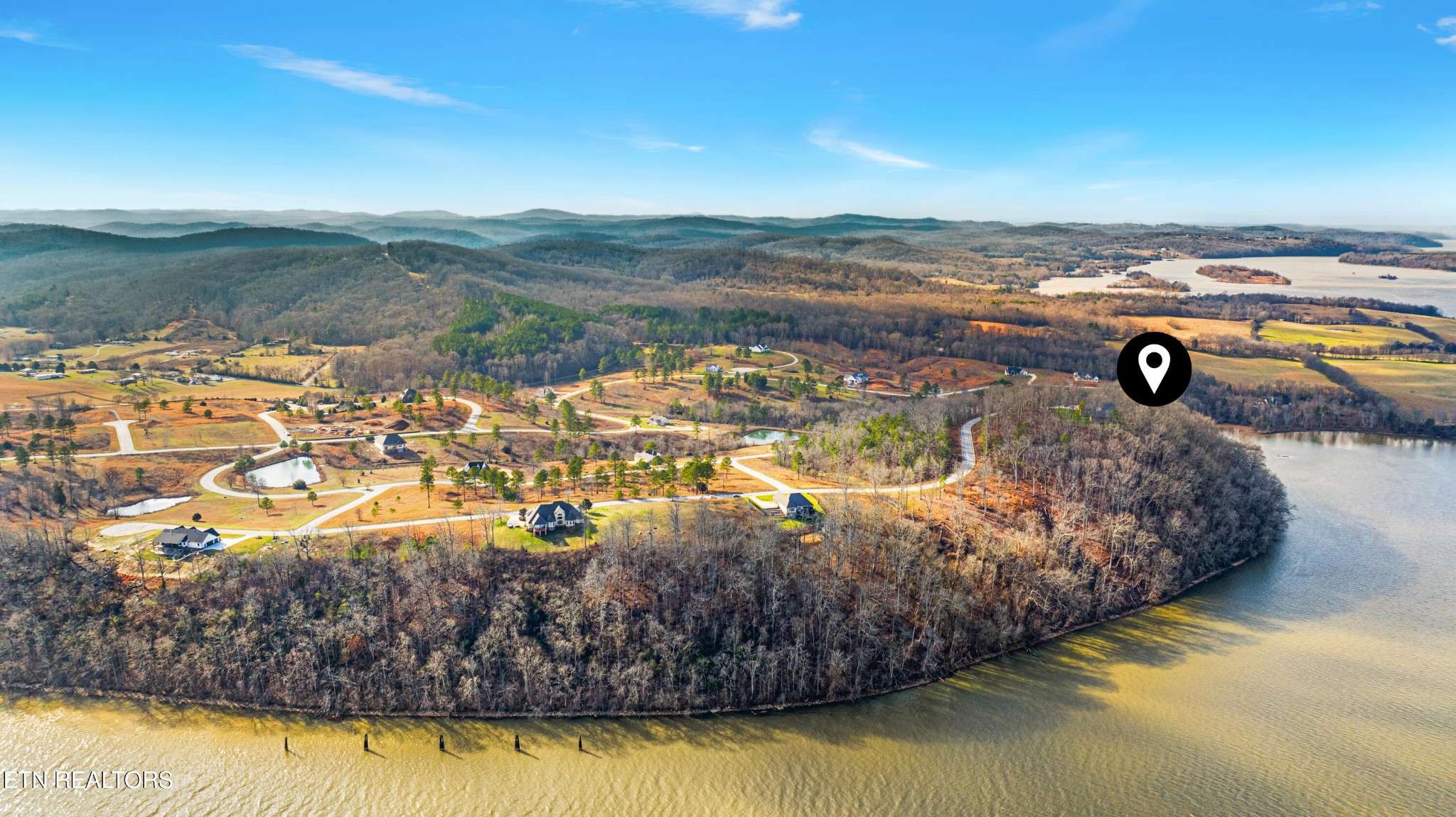 Loudon, TN 37774,942 Eagle Nest Drive