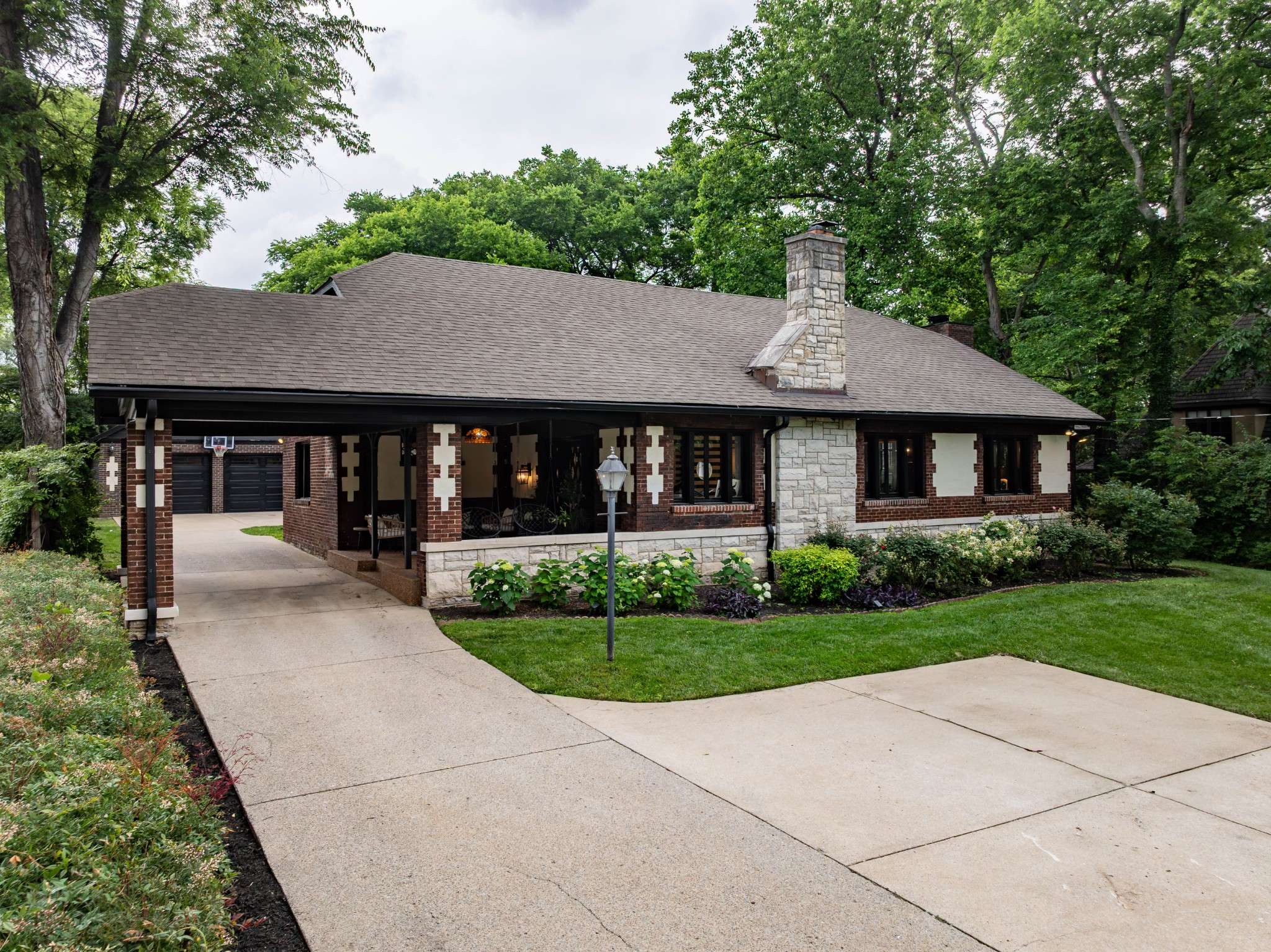 Nashville, TN 37215,1702 Stokes Ln