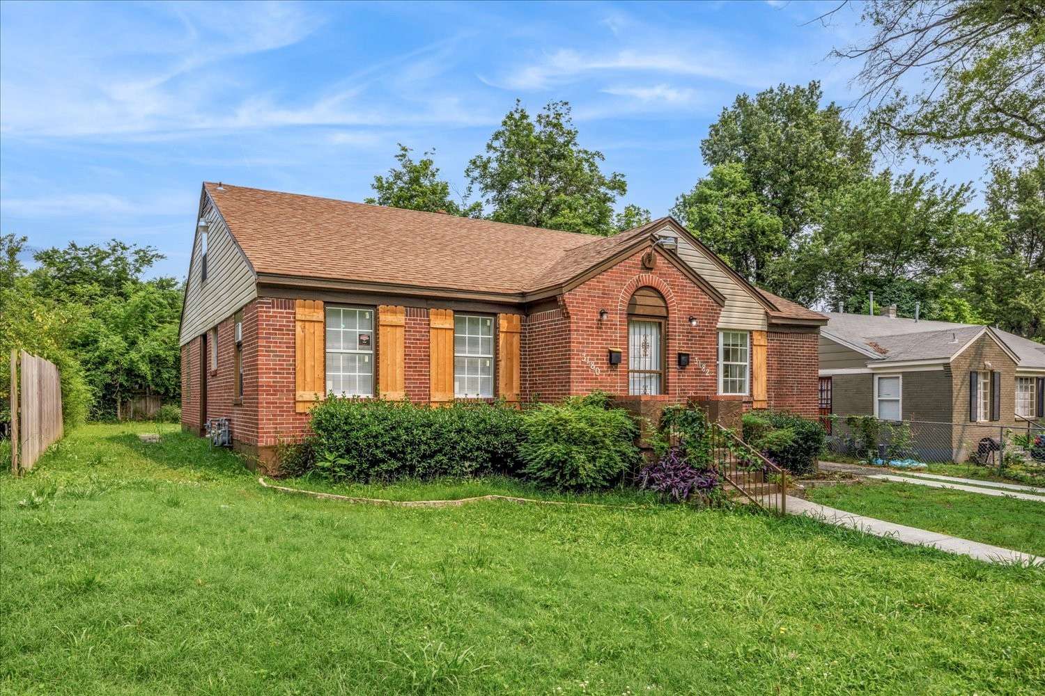 Memphis, TN 38112,3180 Crump Ave