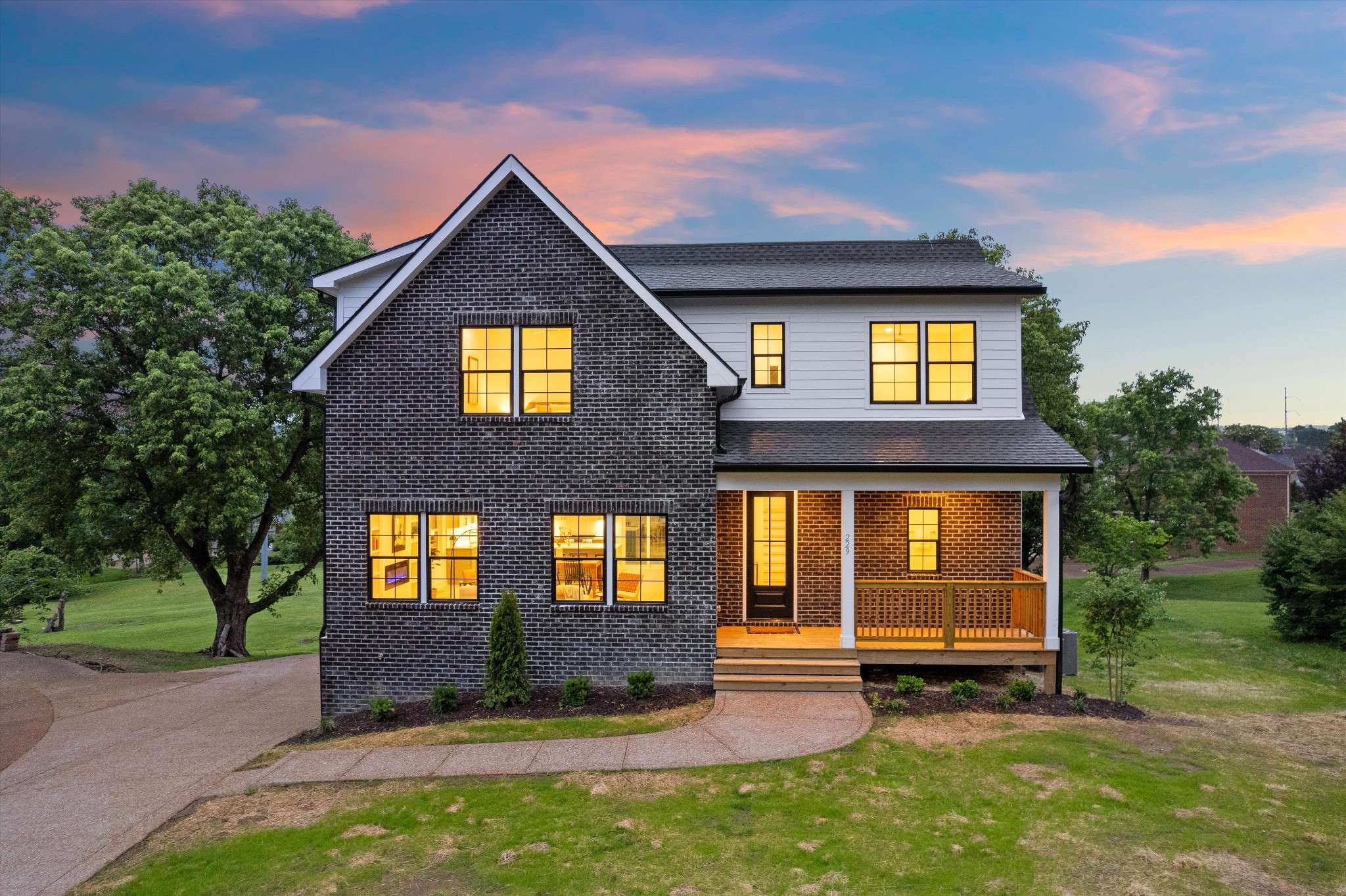 Franklin, TN 37067,229 Cambridge Pl
