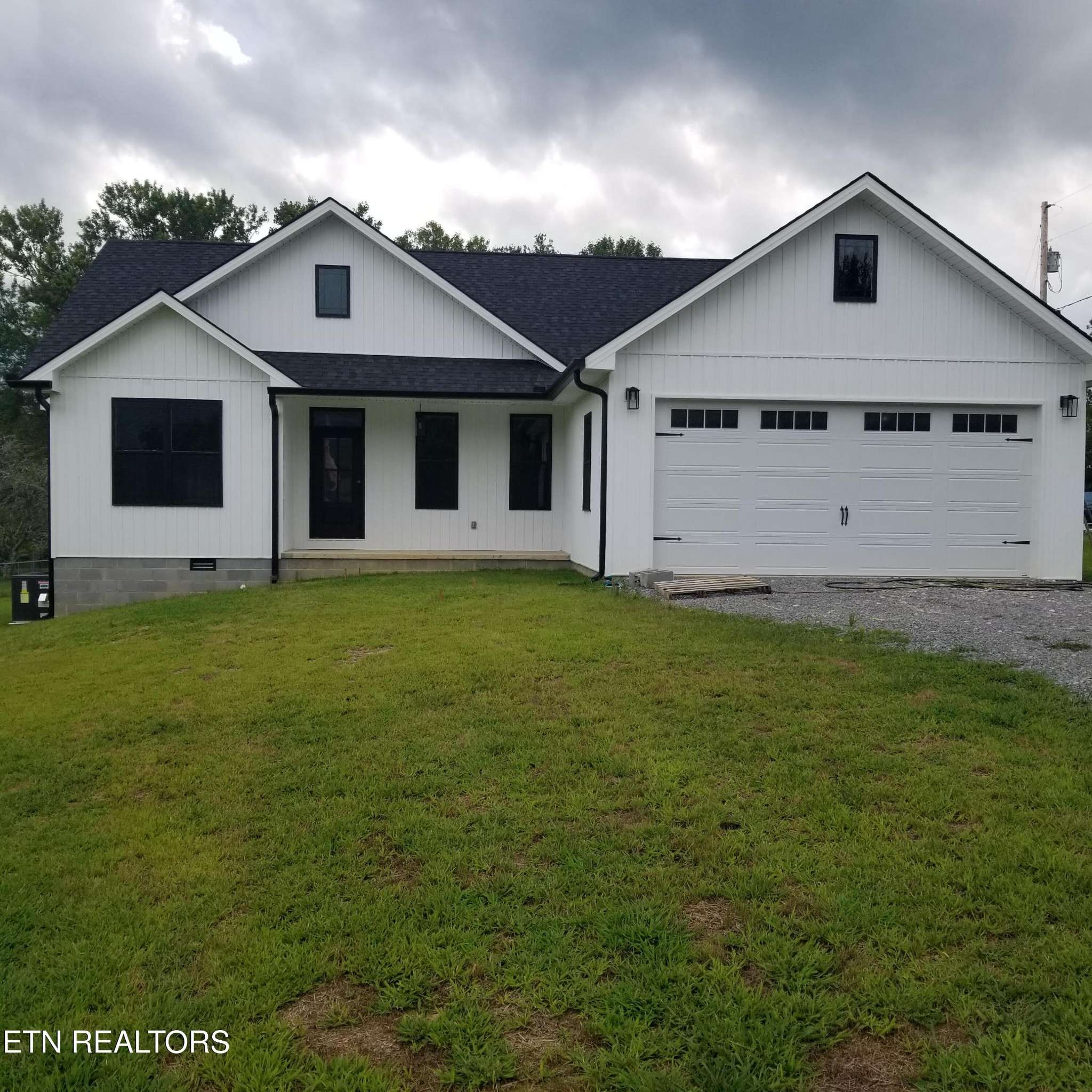 Wartburg, TN 37887,203 Circle Drive