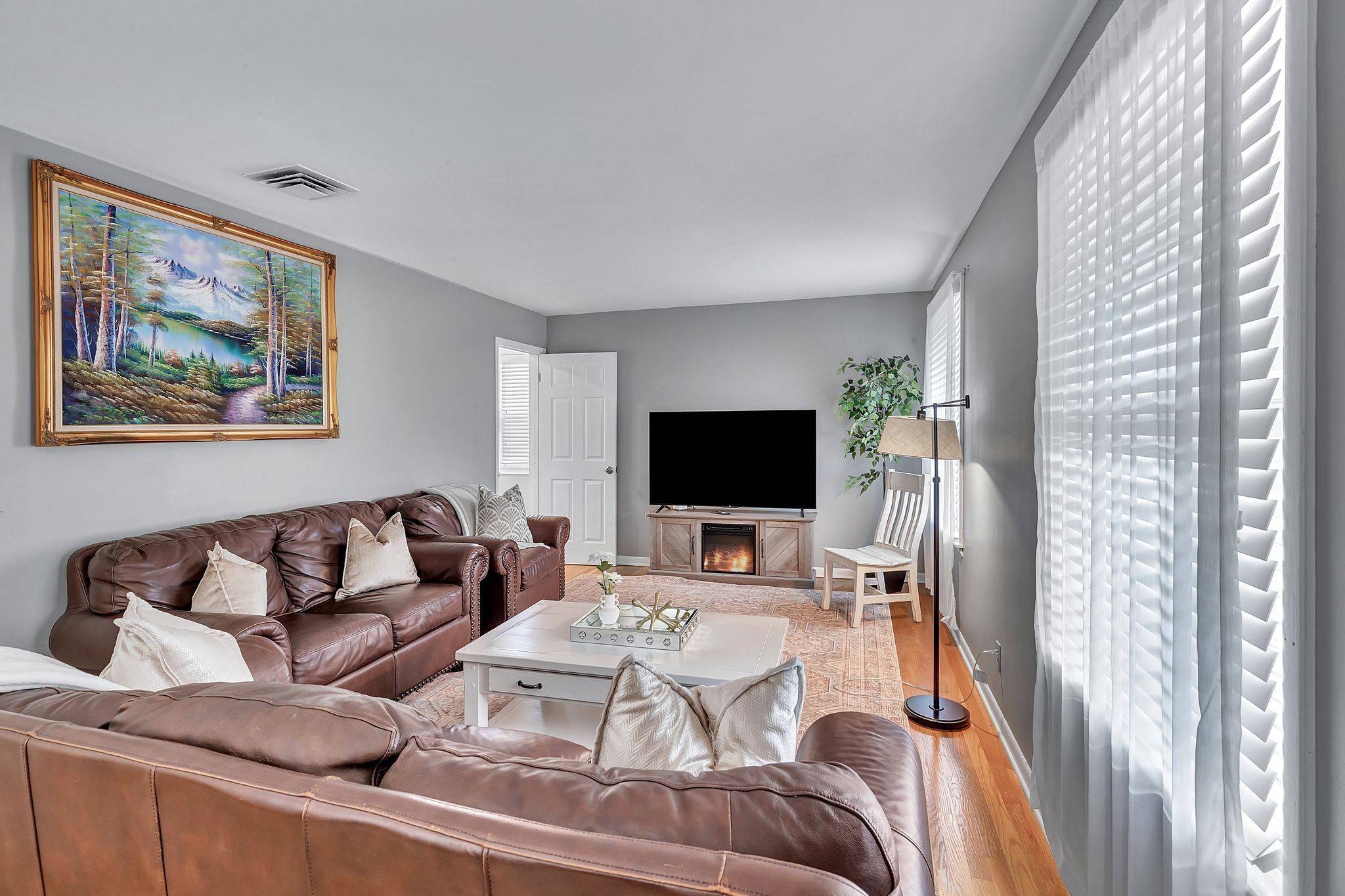 Nashville, TN 37211,676 Harding Pl
