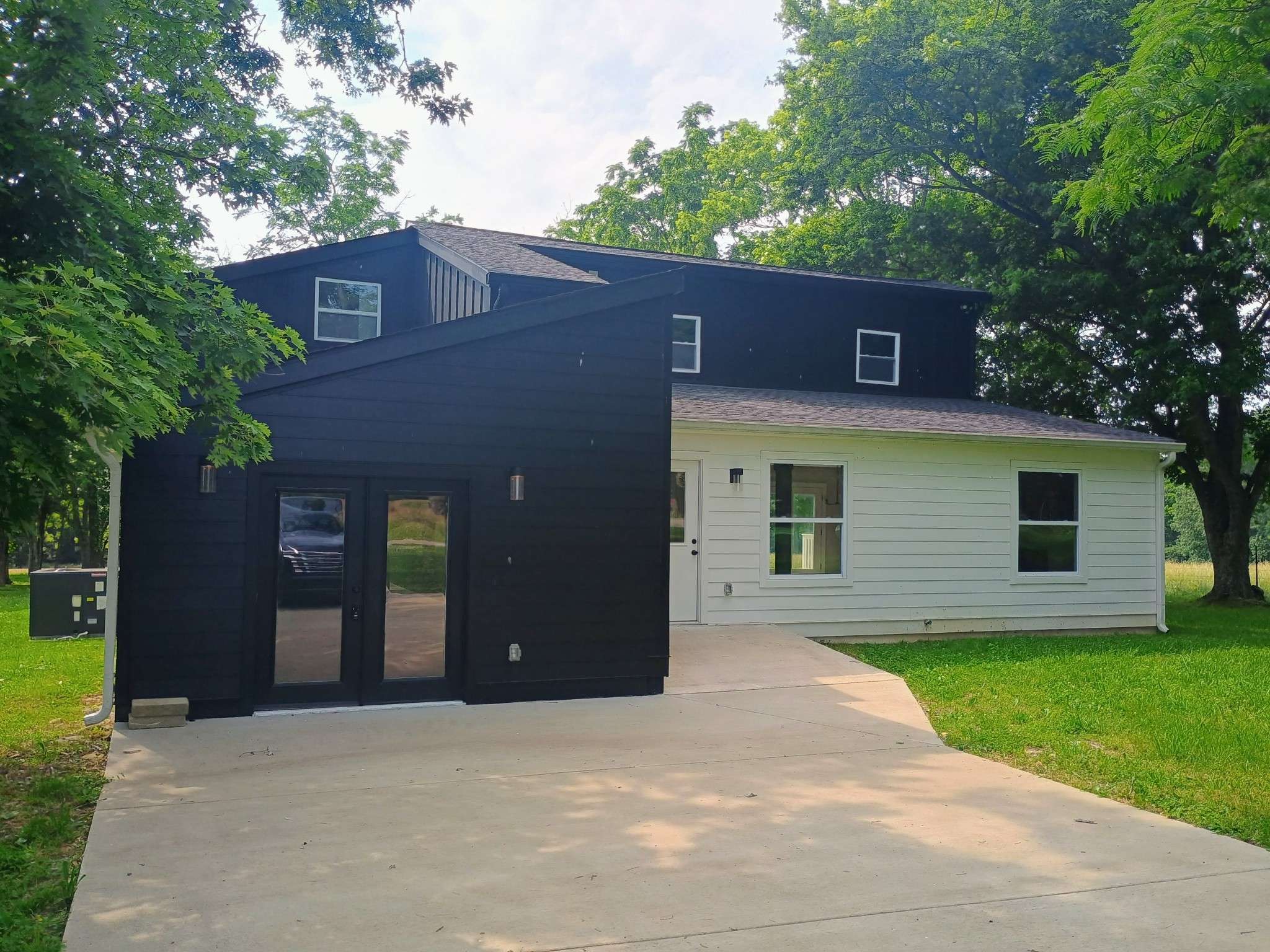 Lafayette, TN 37083,657 Chaffin Rd