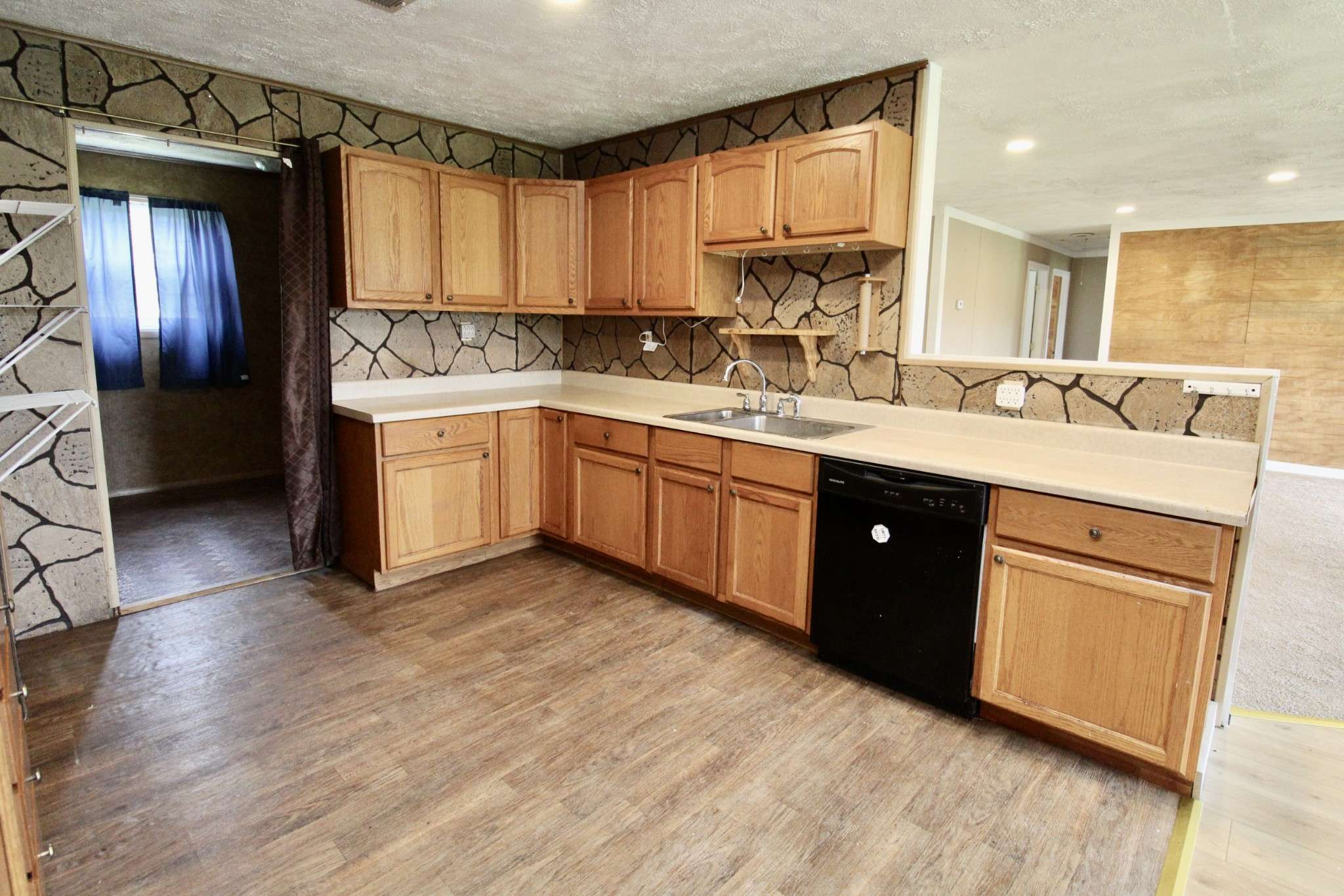 Lexington, TN 38351,212 Southern Downs Dr
