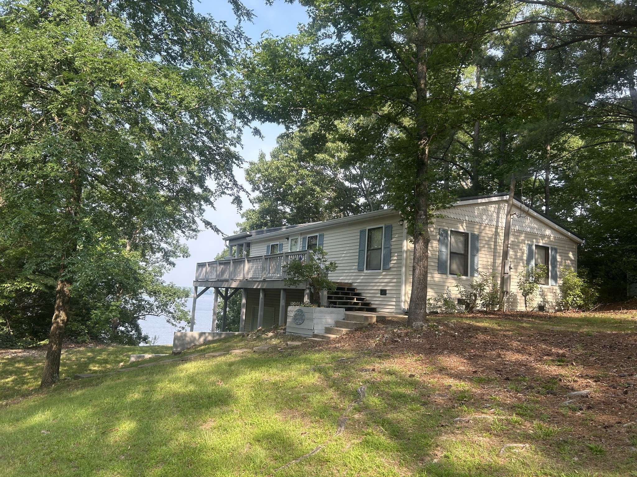 Big Sandy, TN 38221,365 Bluff Rd