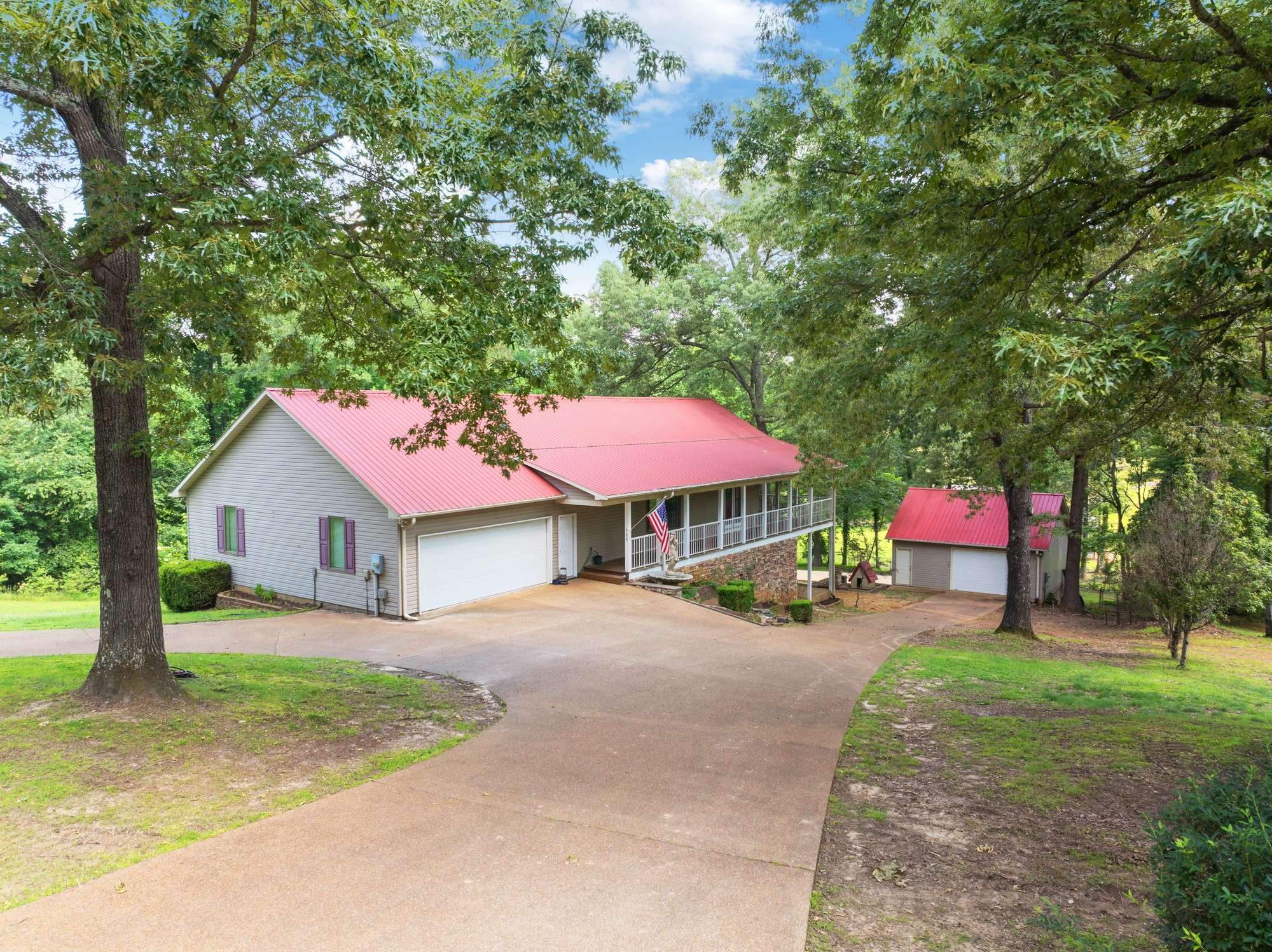 Lexington, TN 38351,900 Pine Ridge Rd
