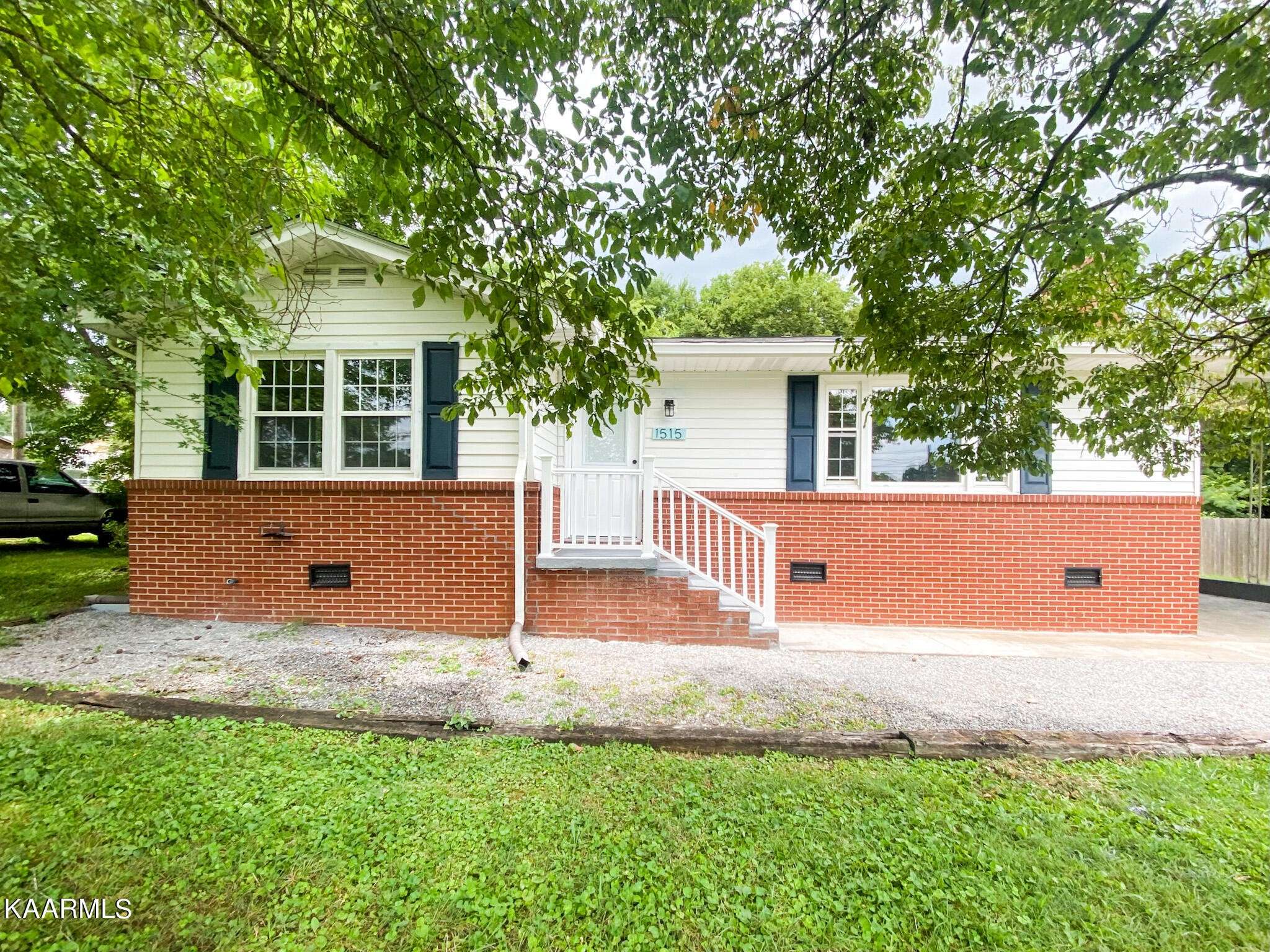 Knoxville, TN 37918,1515 Charles Drive