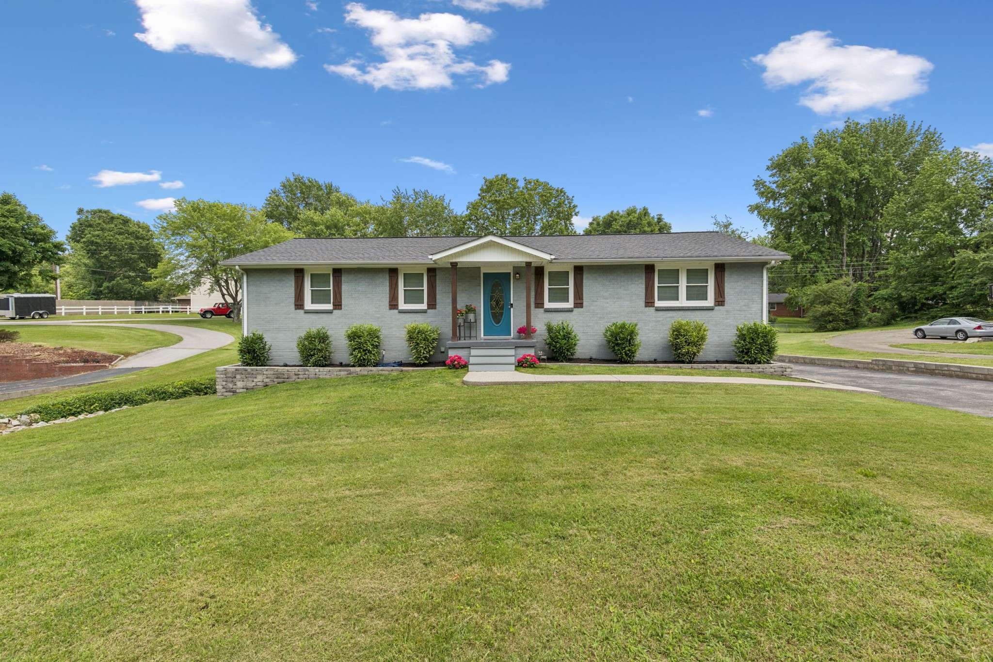 Dickson, TN 37055,307 S Hummingbird Ln