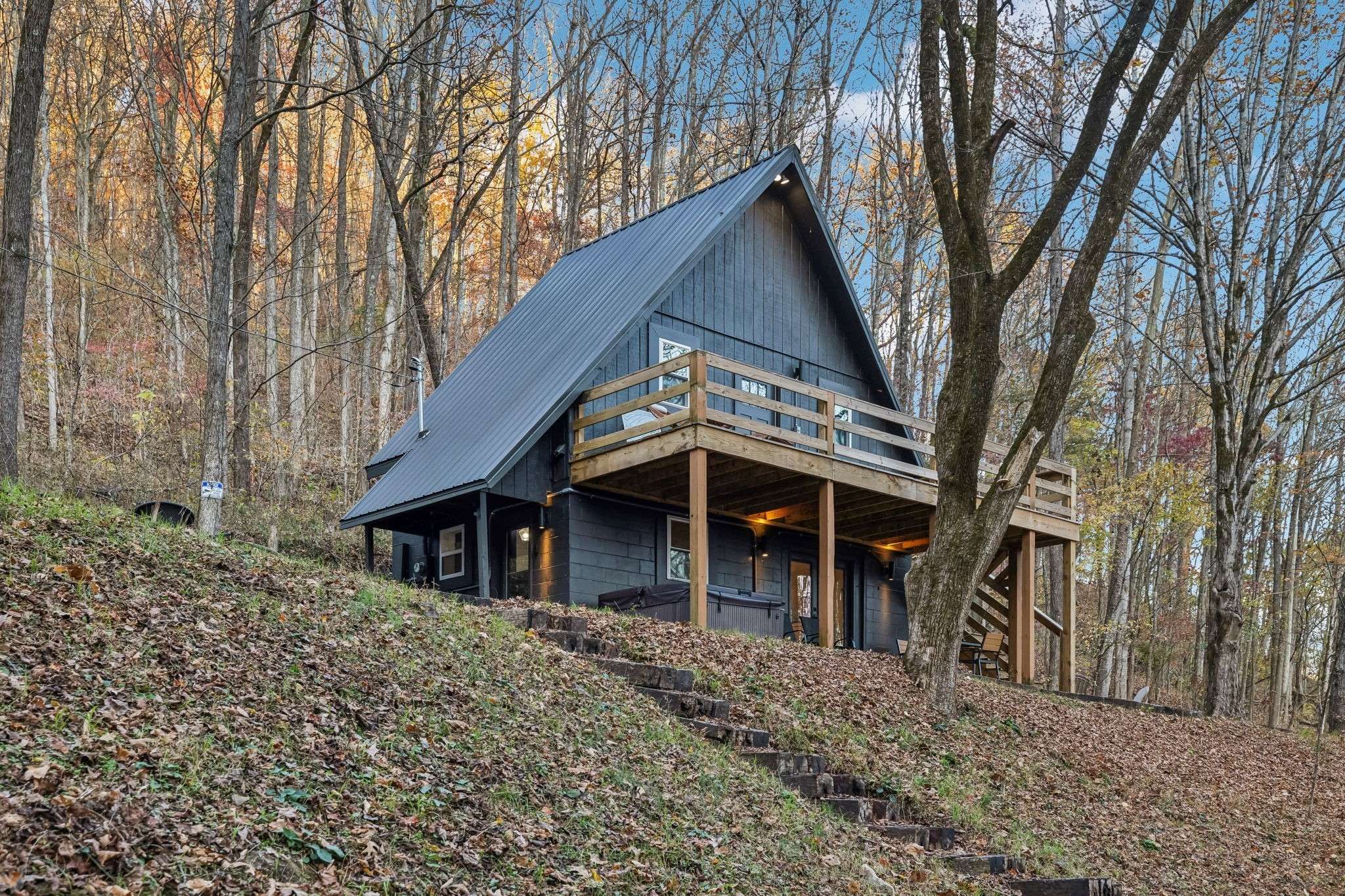 Silver Point, TN 38582,8861 Aunt Helen Road
