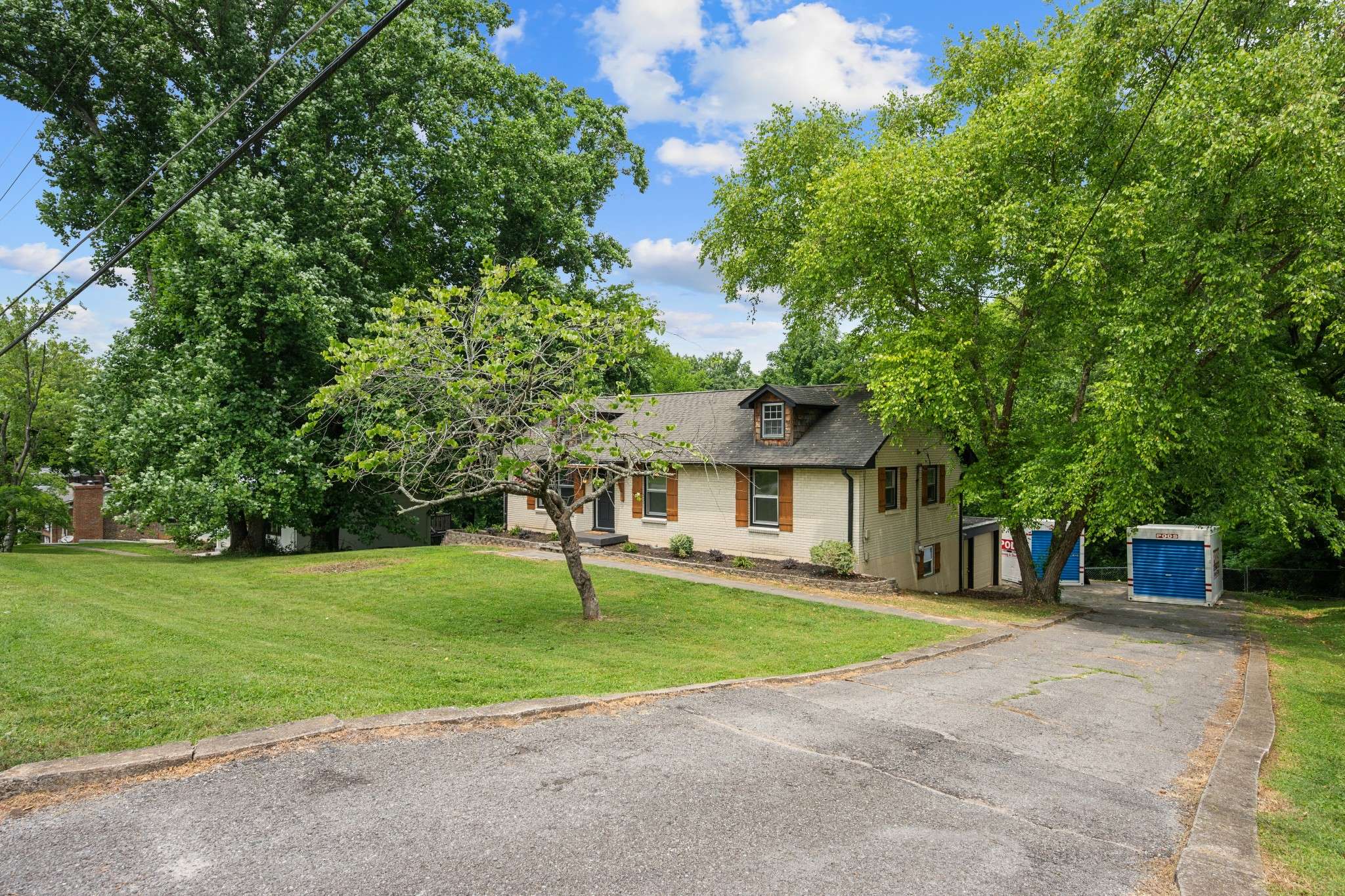 Hendersonville, TN 37075,109 Hazelwood Dr