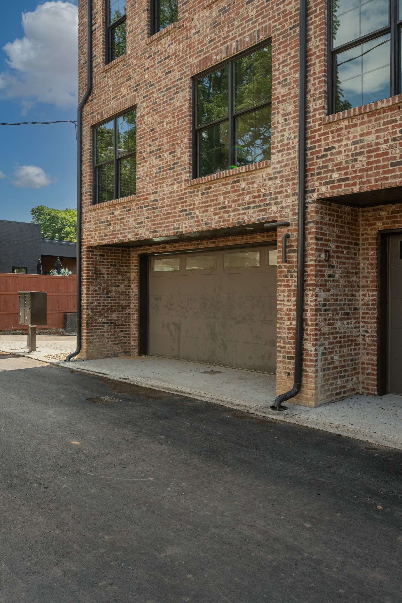 Nashville, TN 37212,1701 Portland Ave #E