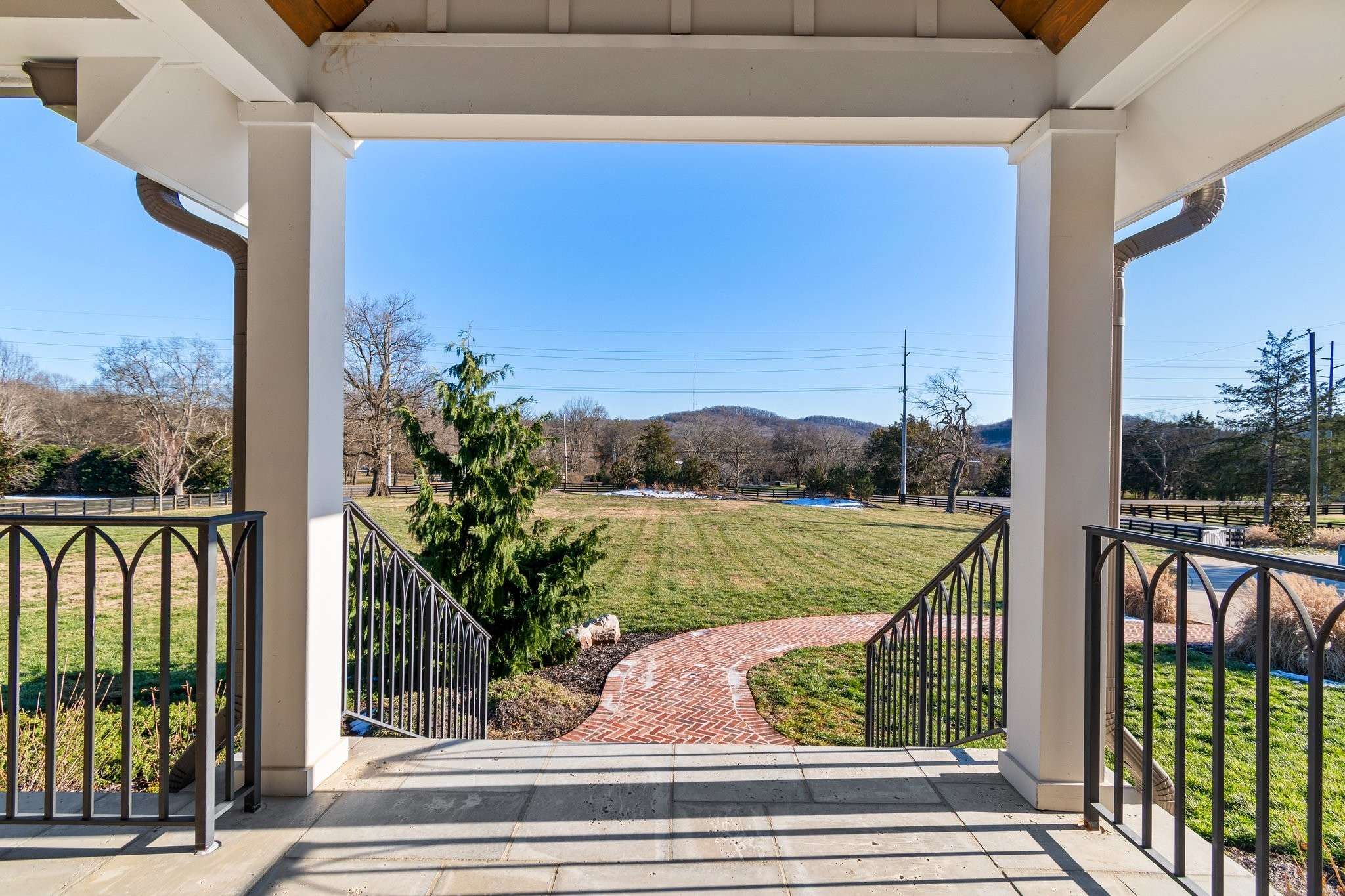 Nashville, TN 37215,6115 Hillsboro Pike