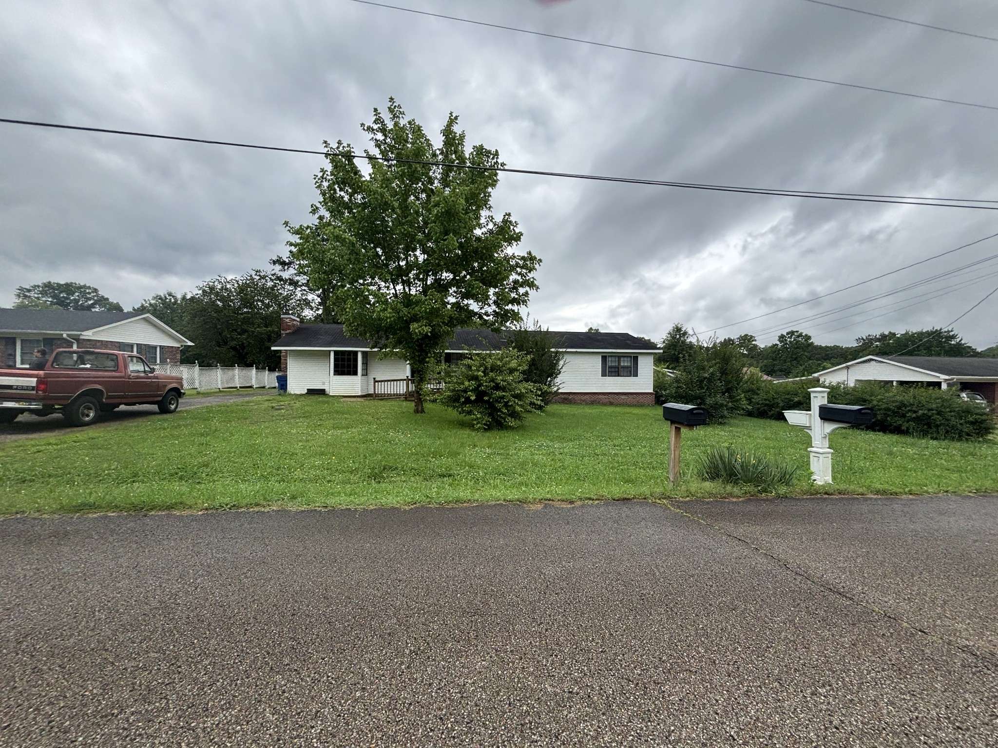Savannah, TN 38372,260 Barker Dr