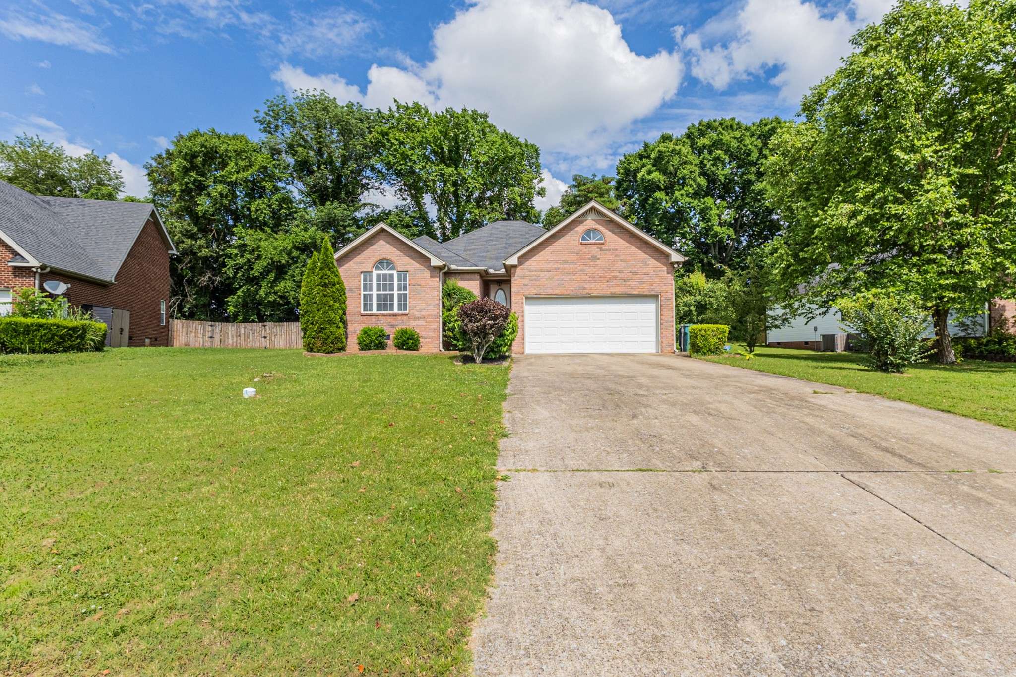 Lebanon, TN 37087,929 Chaparral Dr