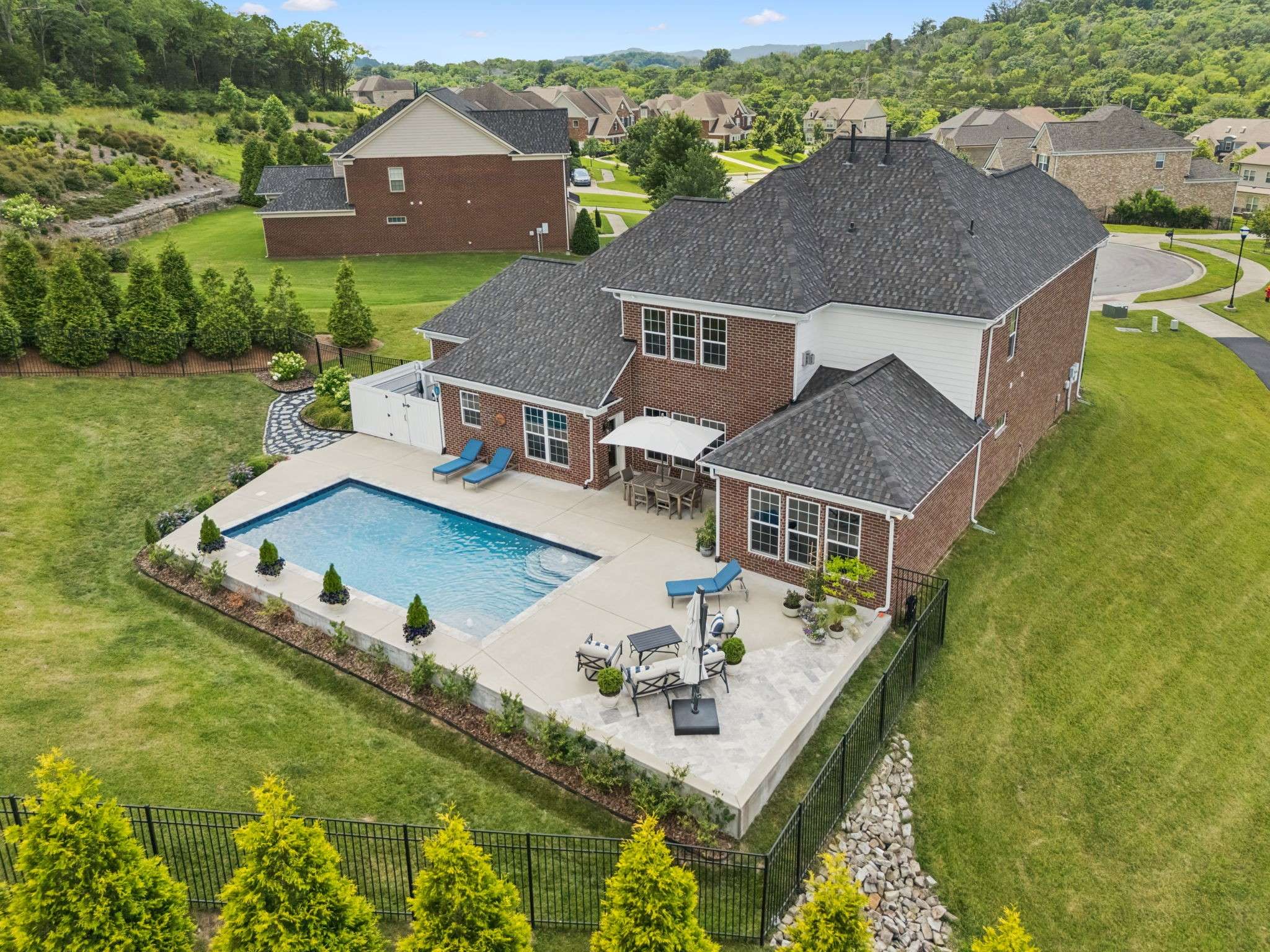 Brentwood, TN 37027,9371 Bournsmouth Ct