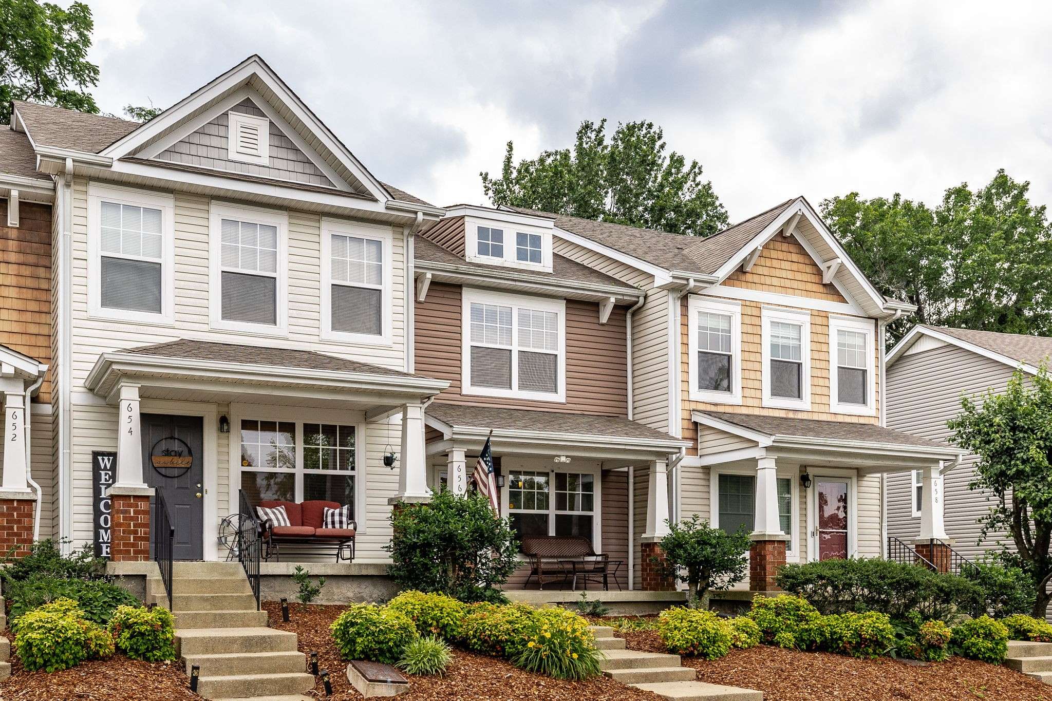 Nashville, TN 37217,656 Flintlock Ct