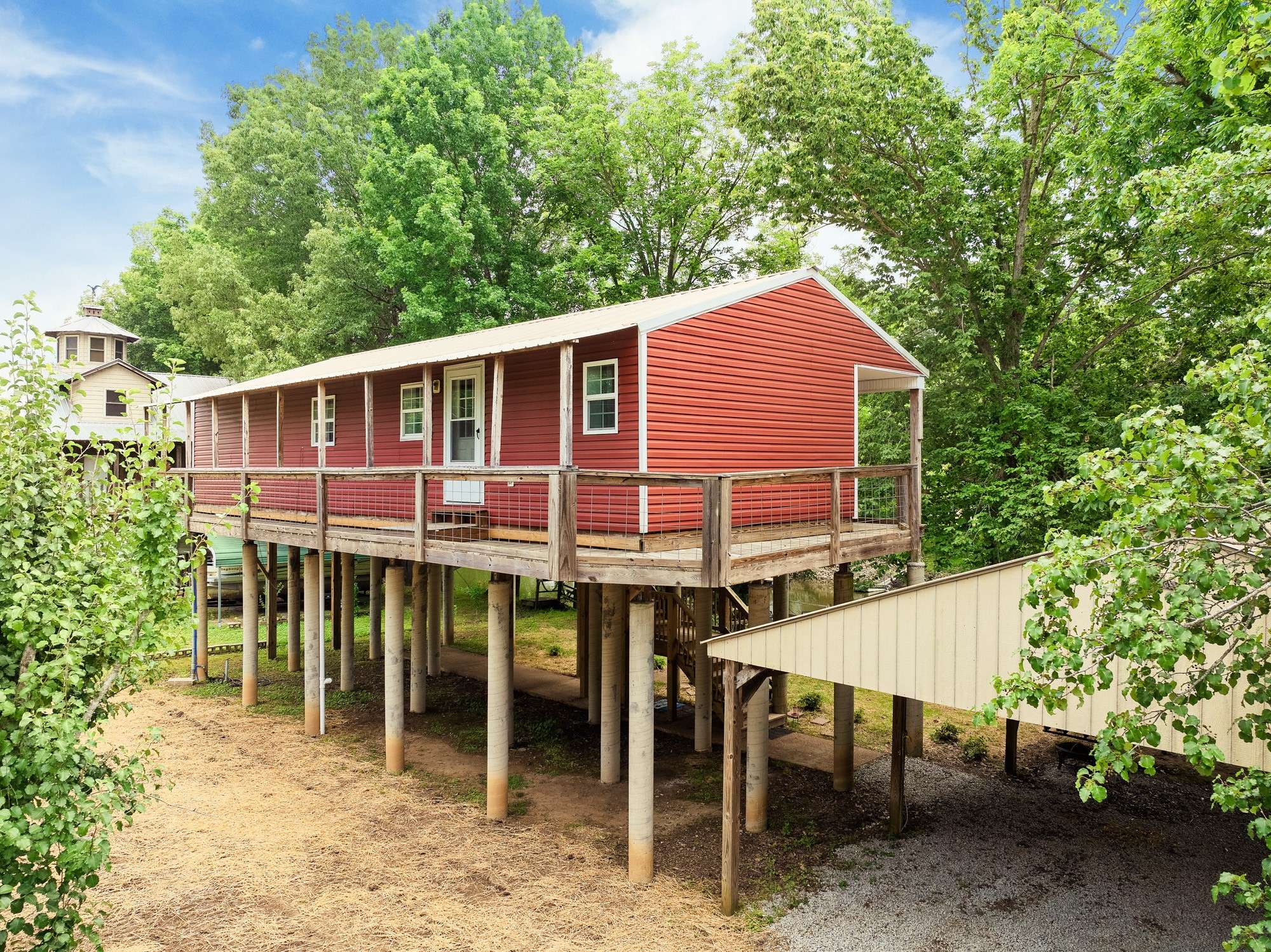 Decaturville, TN 38329,91 Creekside View Ln