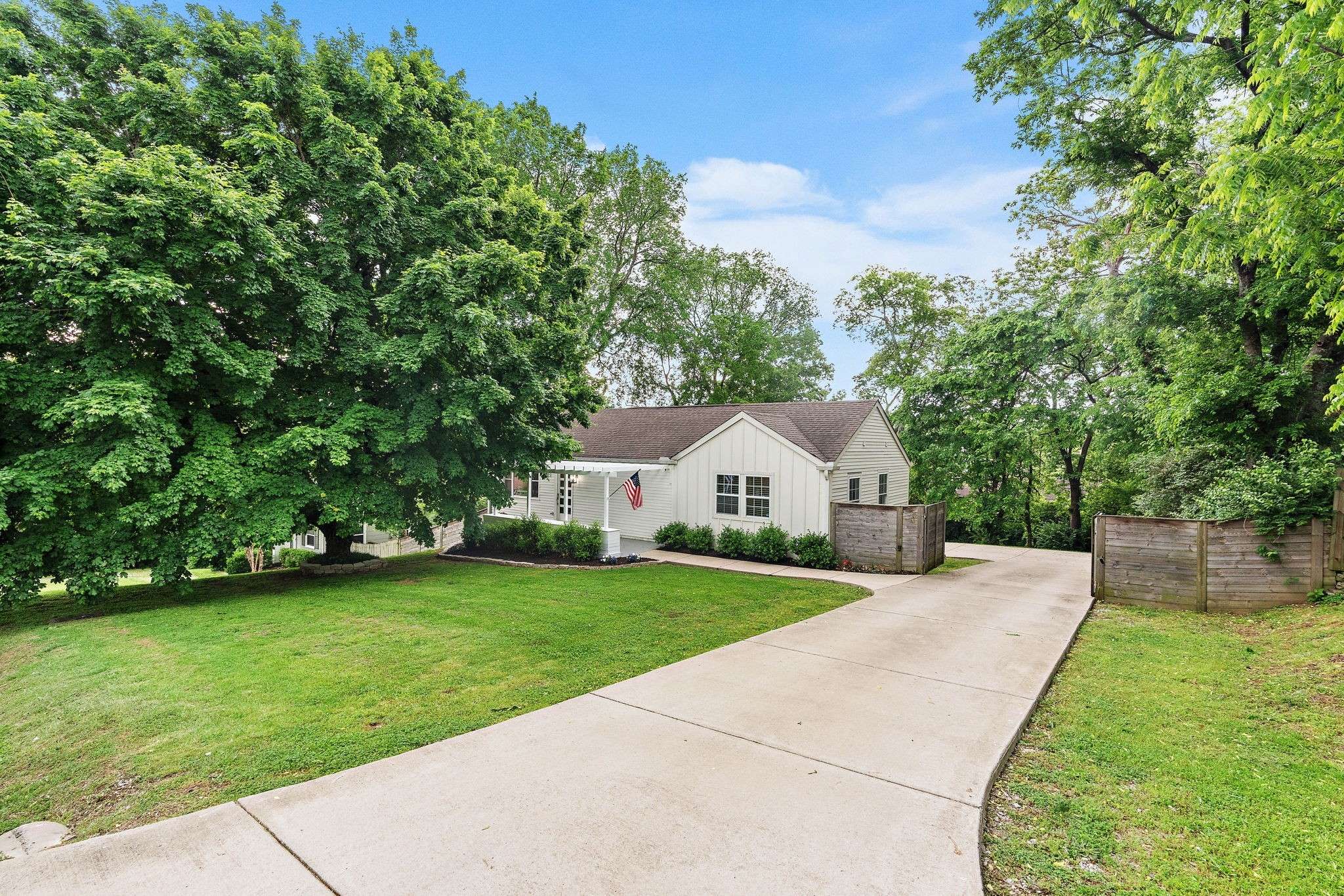 Nashville, TN 37211,129 Neese Dr