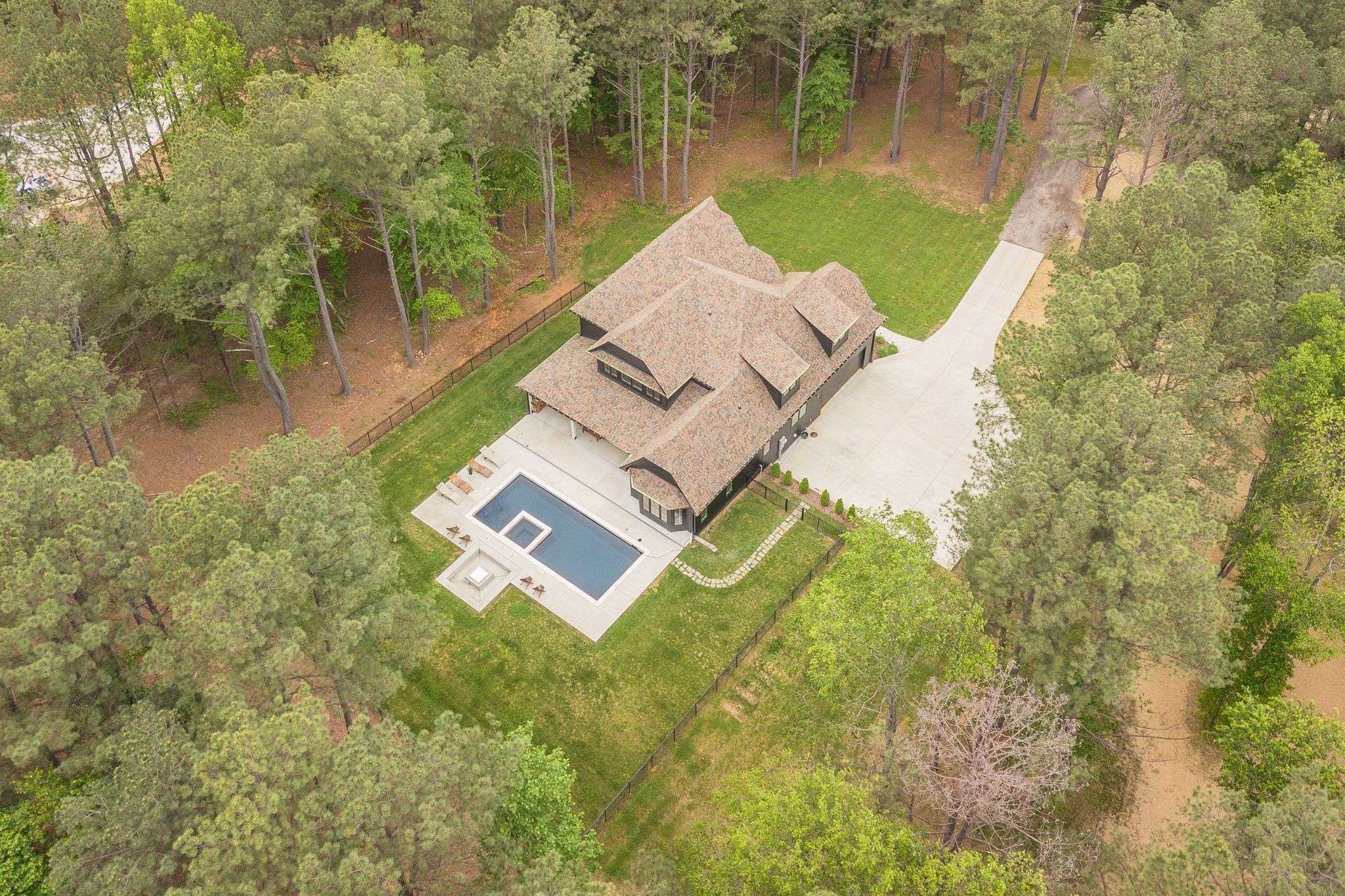 Burns, TN 37029,1050 Garton Road