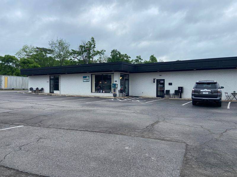 Gallatin, TN 37066,532 Hartsville Pike