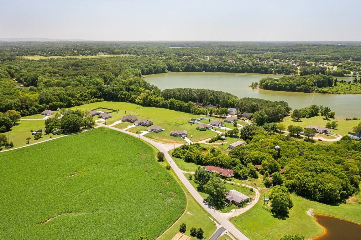 Winchester, TN 37398,481 Winding Path