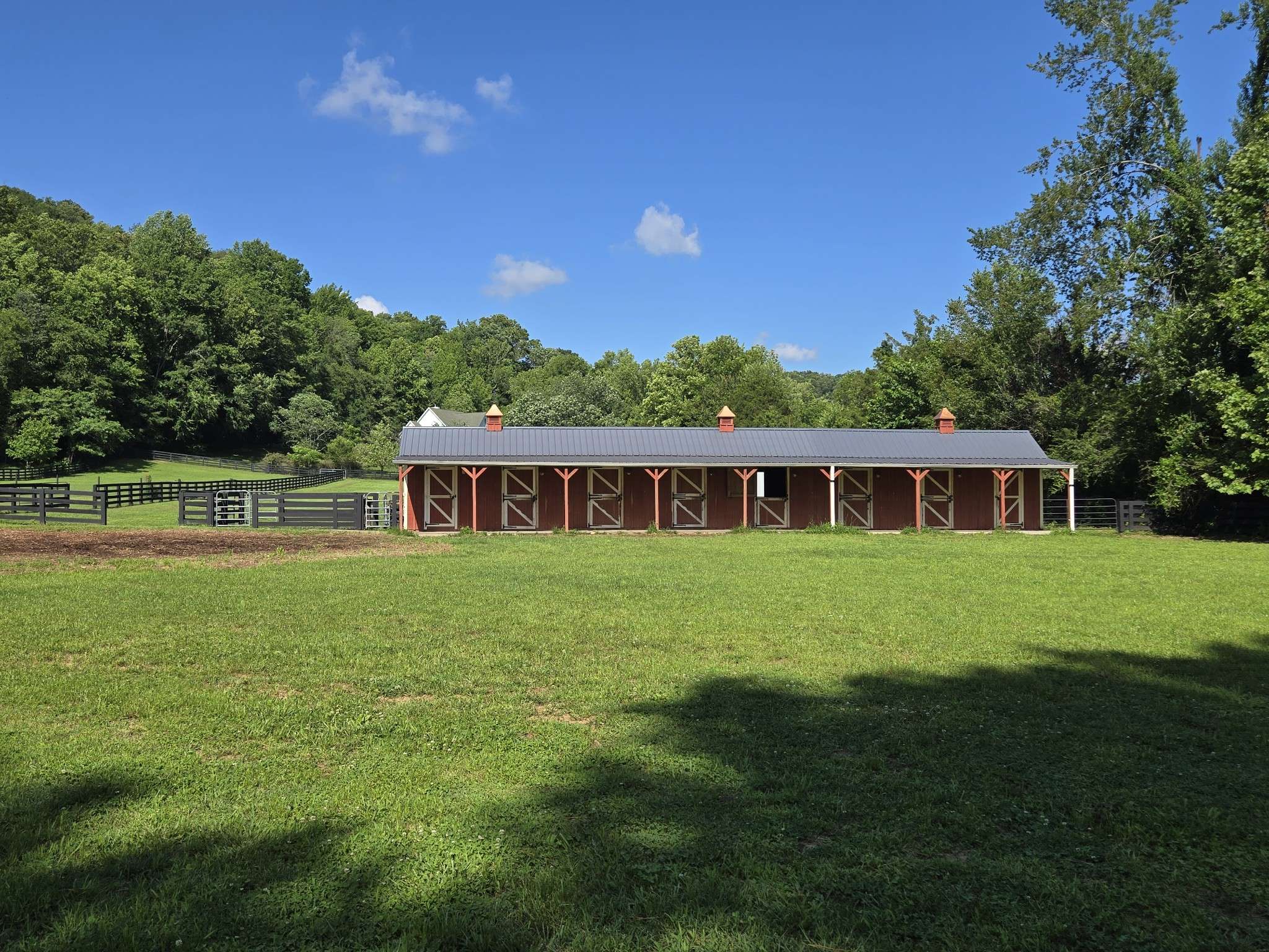 Nashville, TN 37221,9563 S Harpeth Rd