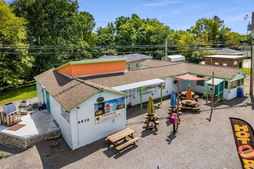 Silver Point, TN 38582,6826 Smithville Hwy