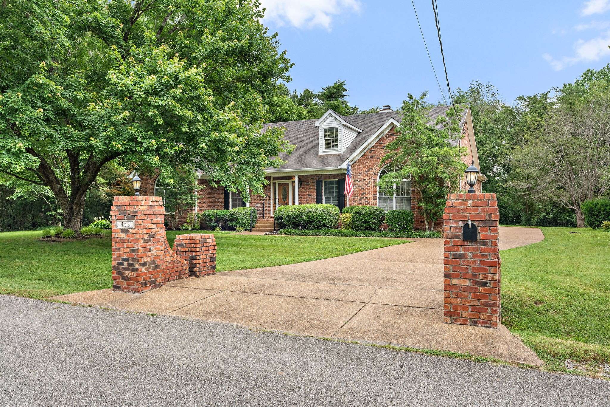 Kingston Springs, TN 37082,453 Harpeth Meadows Dr