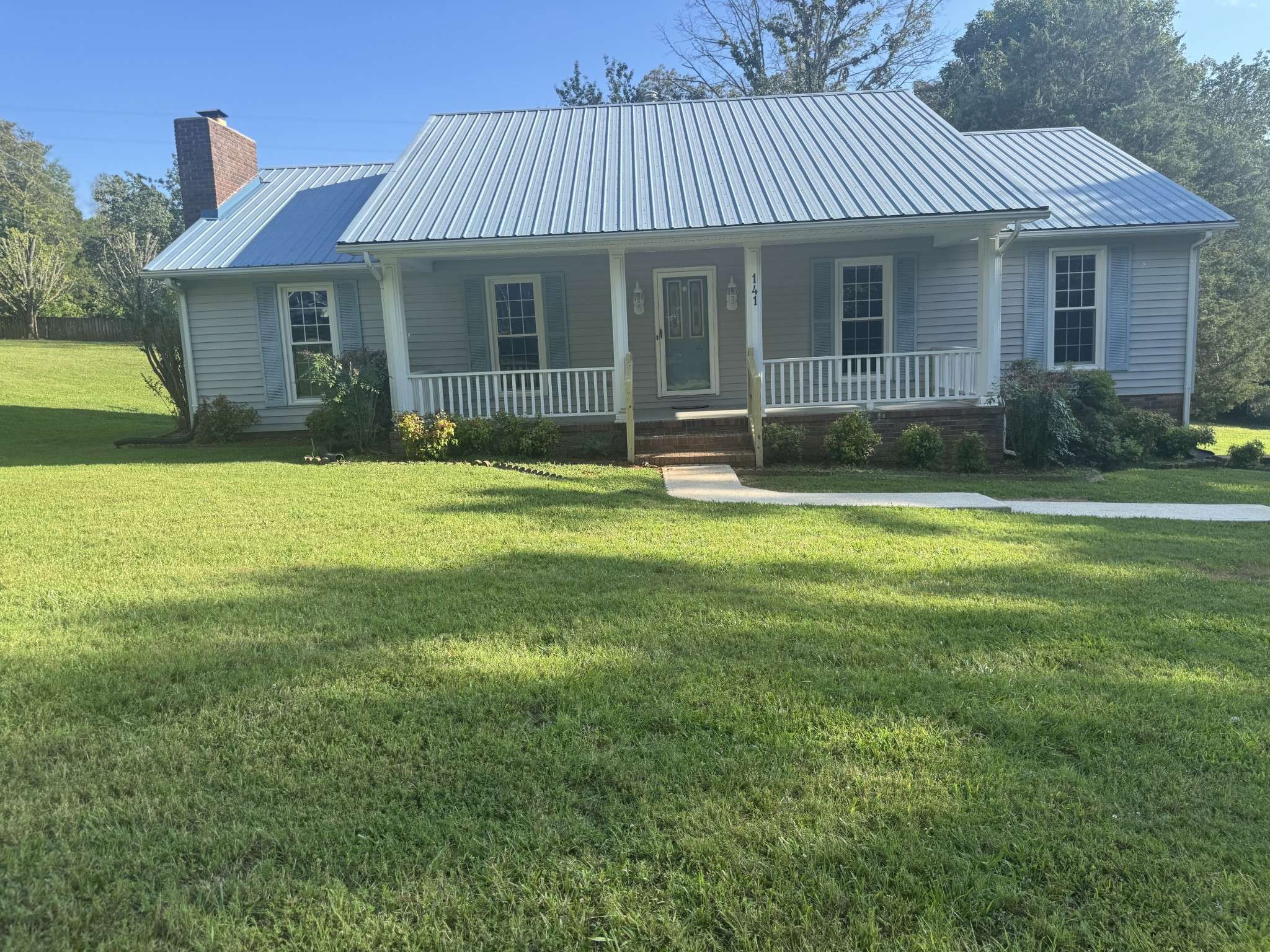 Sparta, TN 38583,141 Ray Cemetery Rd
