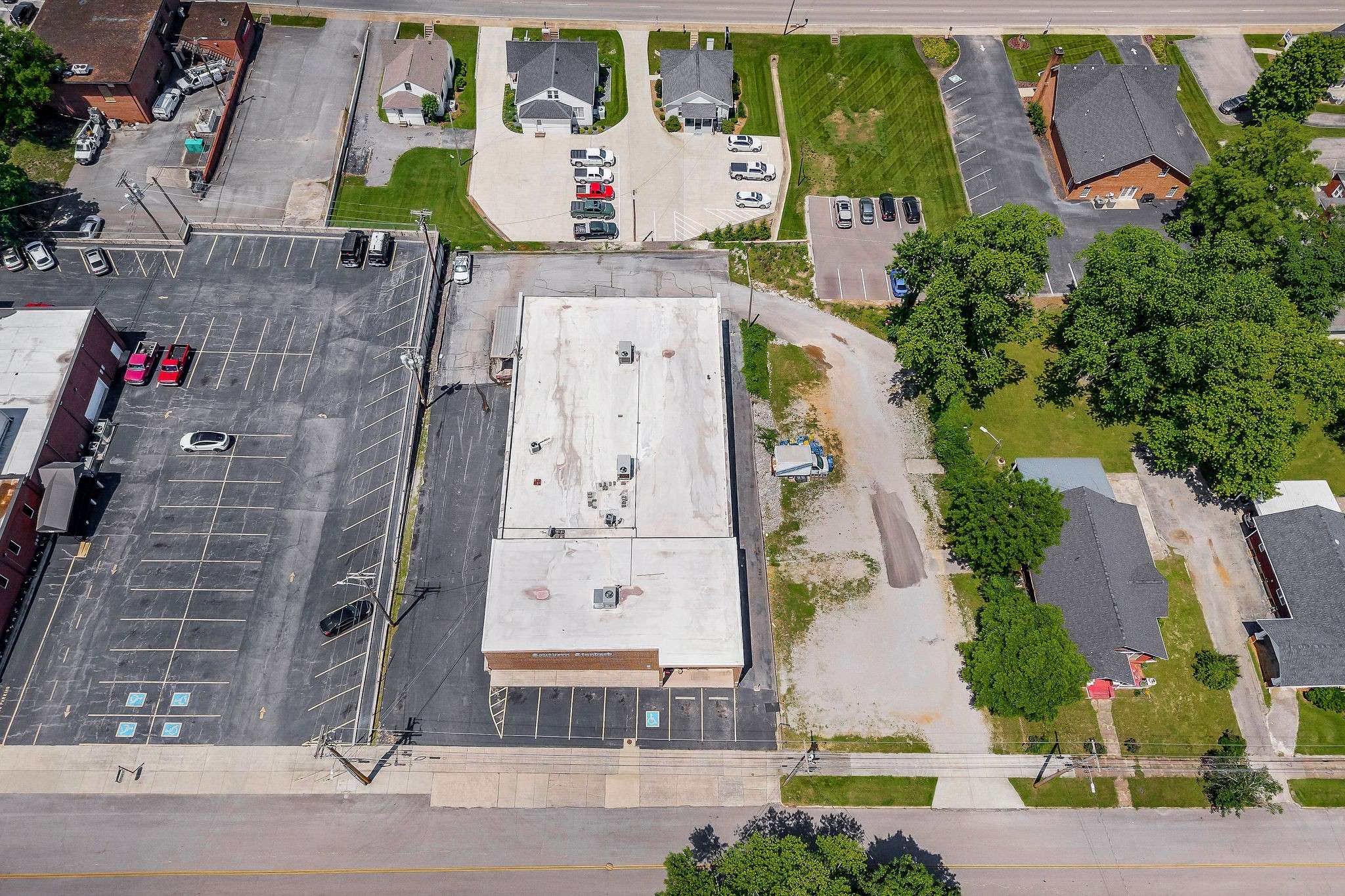 Mcminnville, TN 37110,105 College St