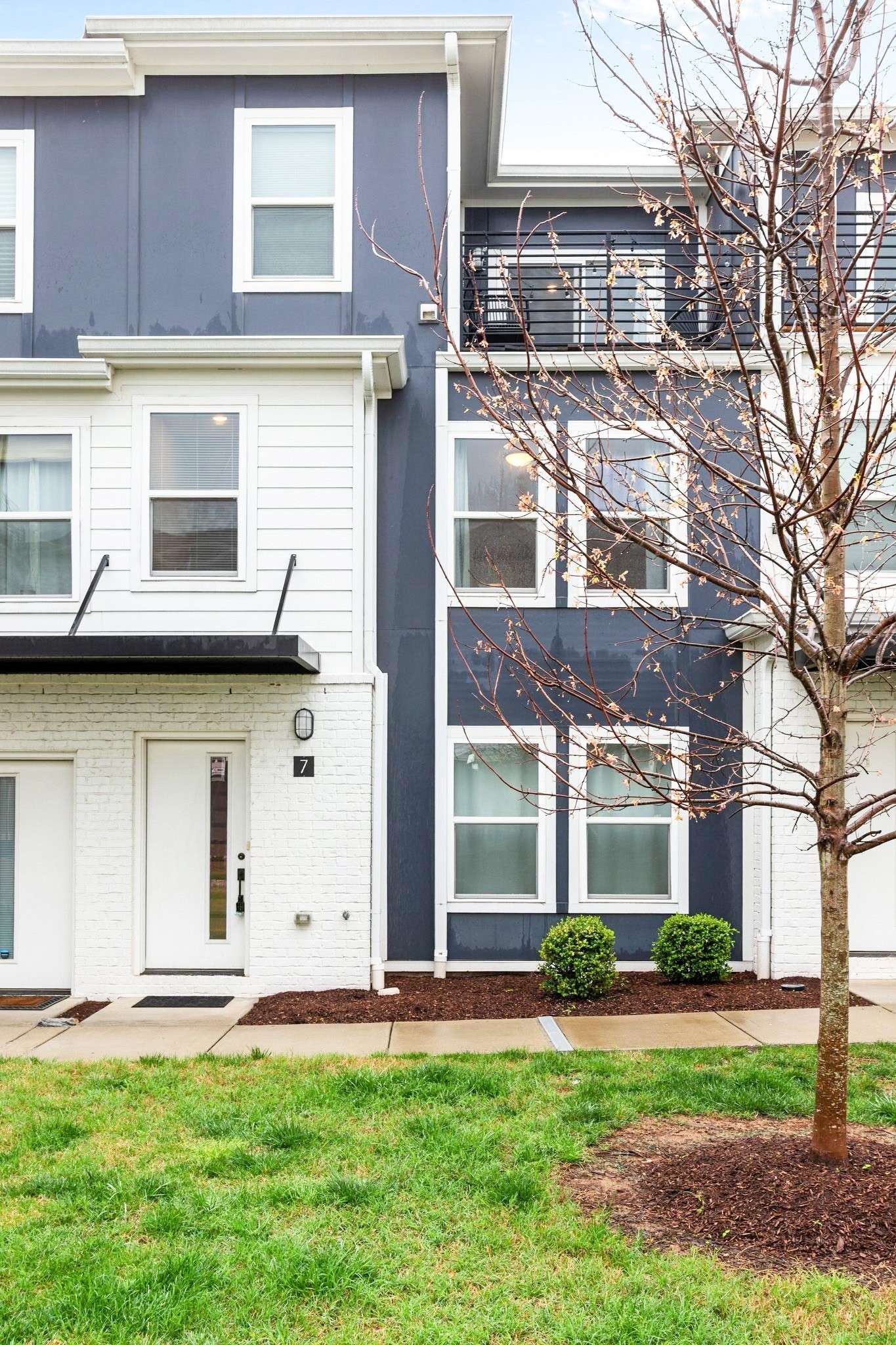 Nashville, TN 37207,110 Duke St #7
