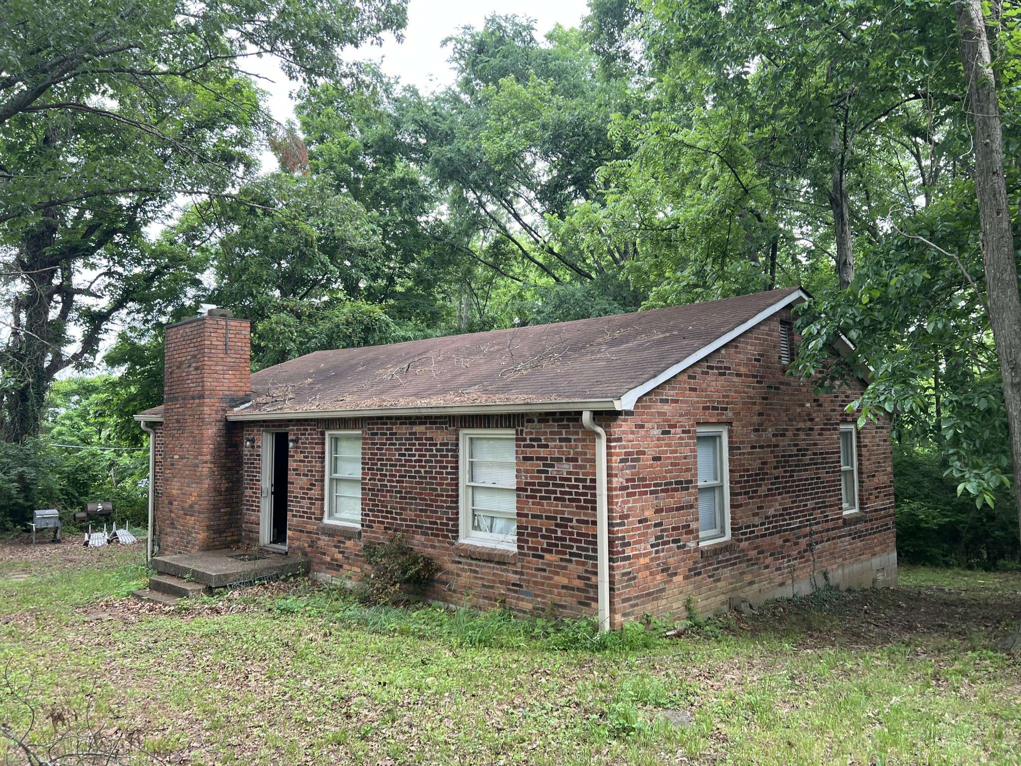 Mount Juliet, TN 37122,152 Lakeview Dr