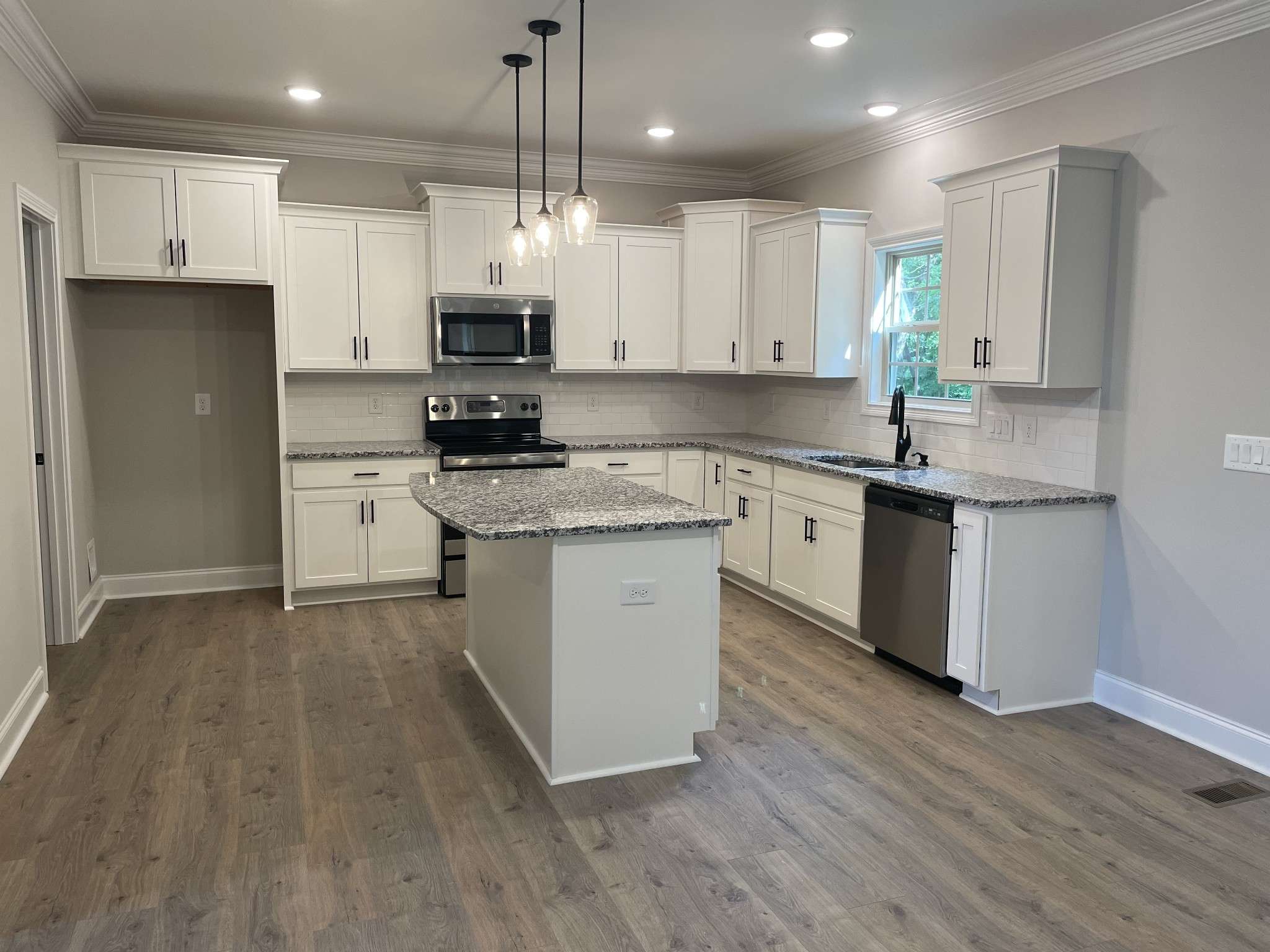 Clarksville, TN 37042,348 Timber Springs