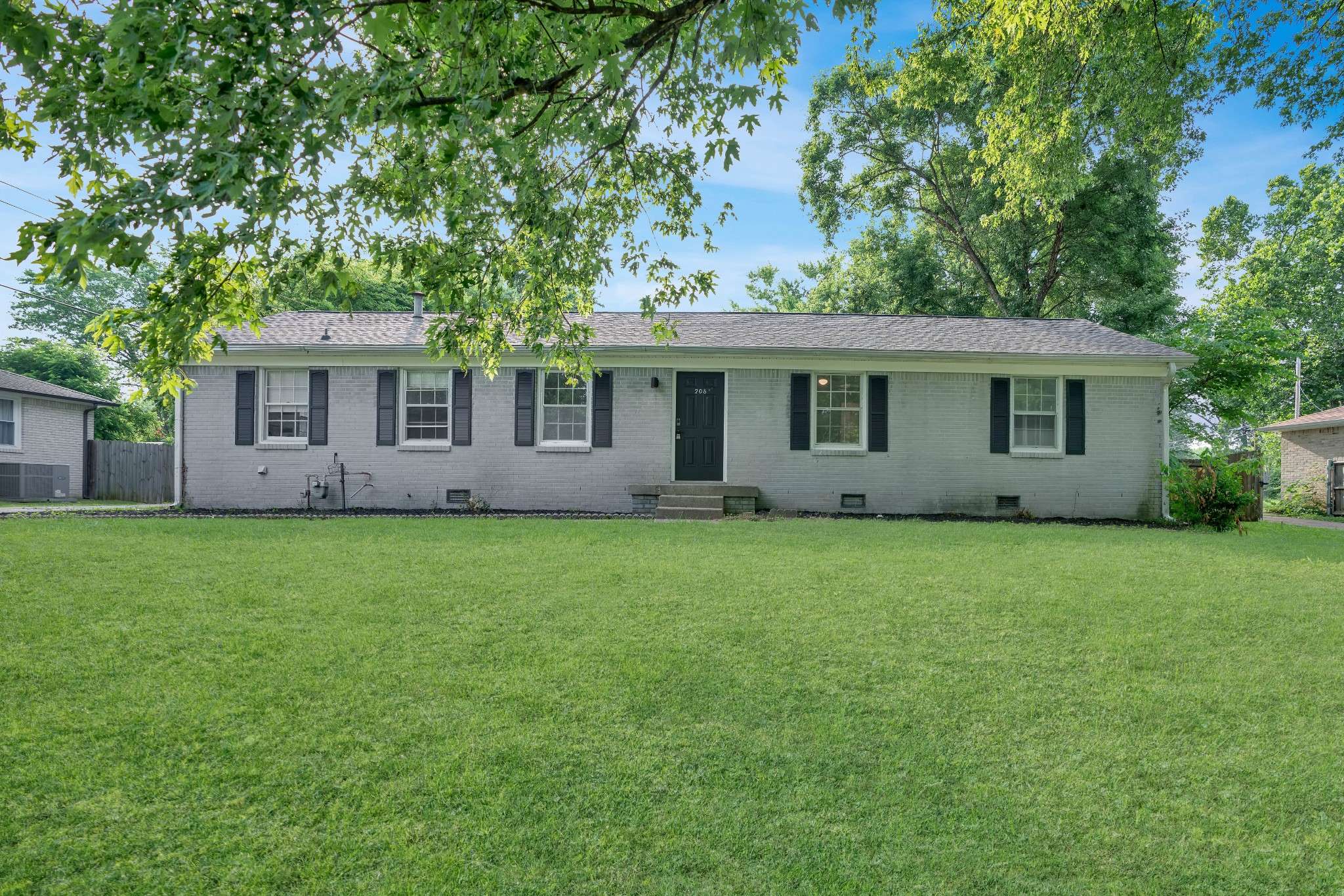 Clarksville, TN 37042,208 Nottingham Pl