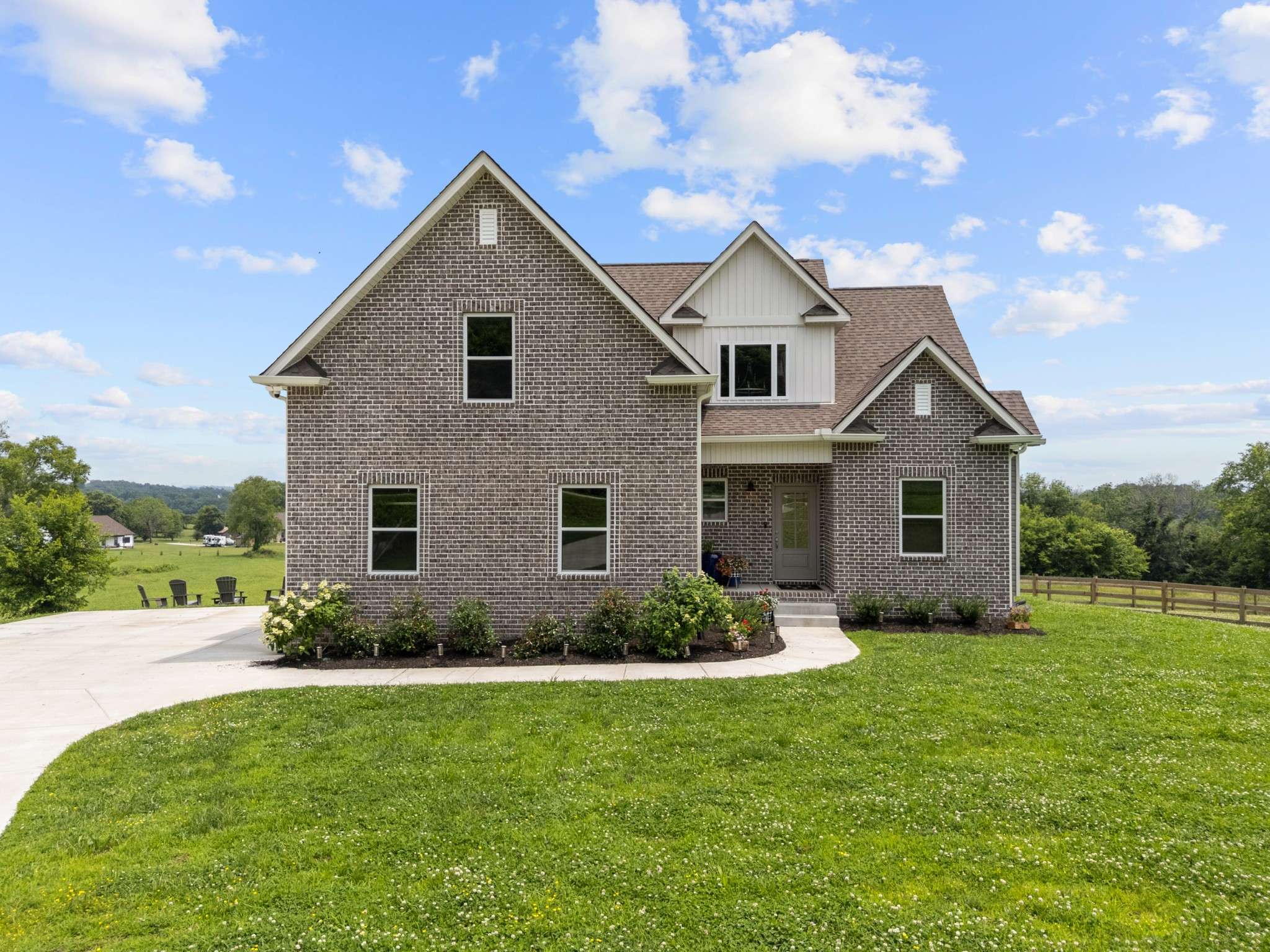 Bethpage, TN 37022,1825 Templow Rd