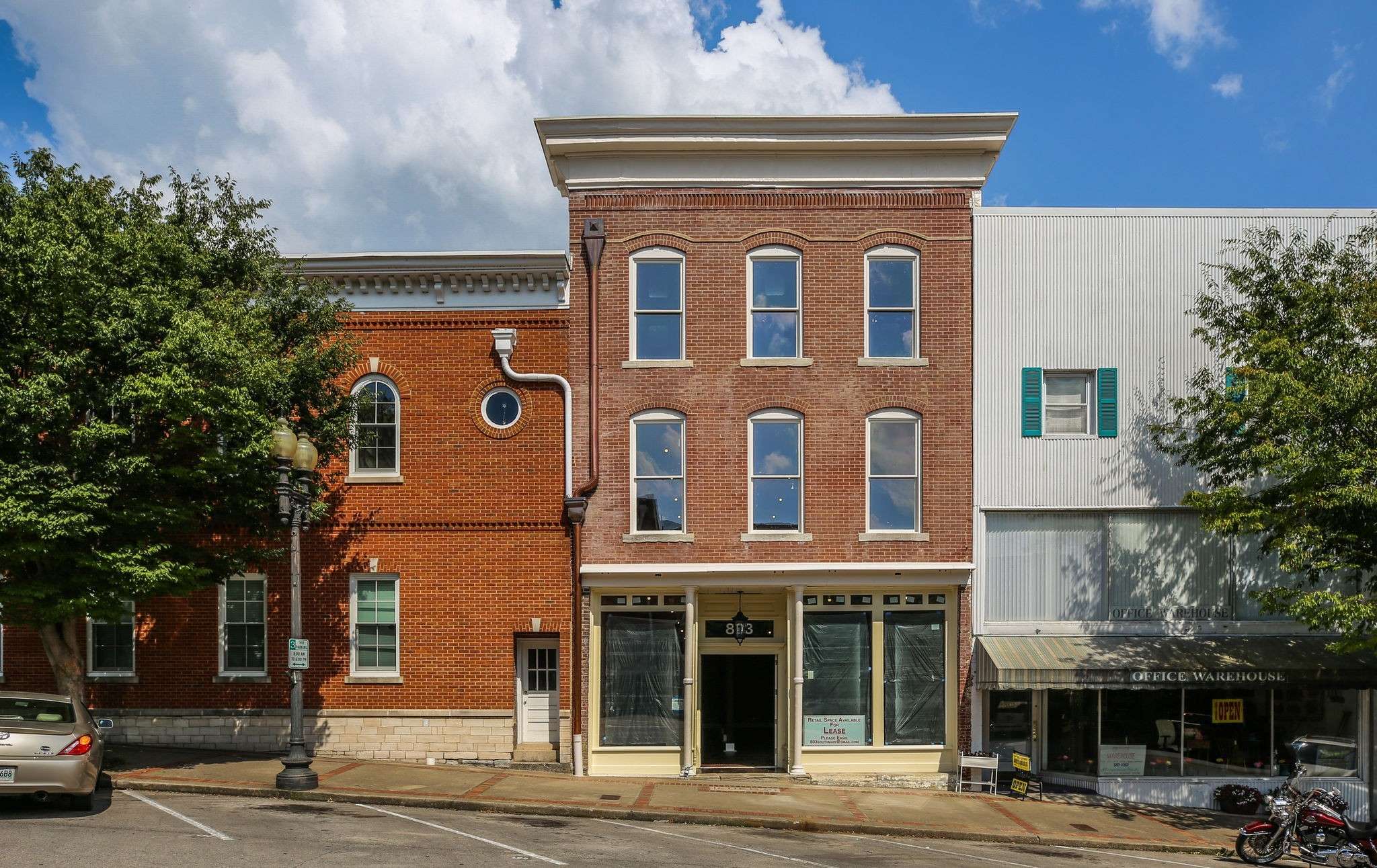 Columbia, TN 38401,803 S Main St #S